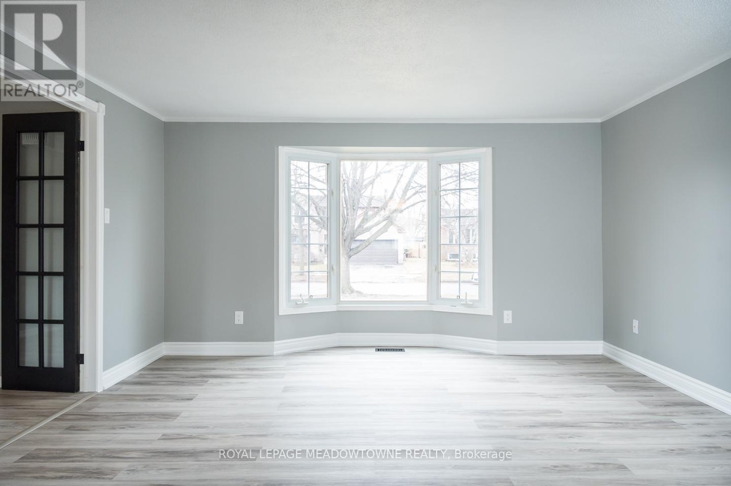 












877 ANDERSON AVENUE

,
Milton,




Ontario
L9T4Y5

