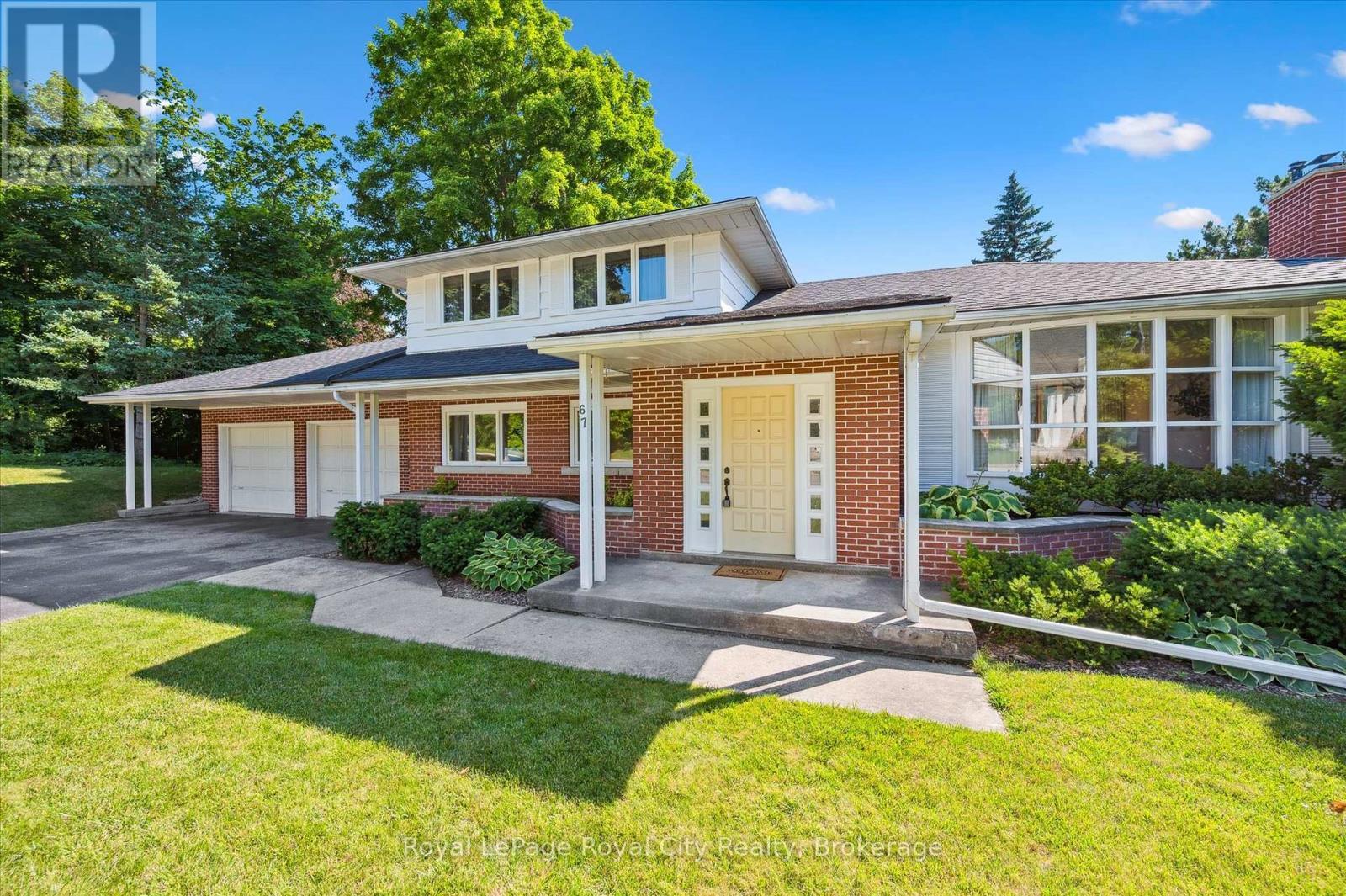 












67 WOODSIDE ROAD

,
Guelph (Dovercliffe Park/Old University),




Ontario
N1G2H1

