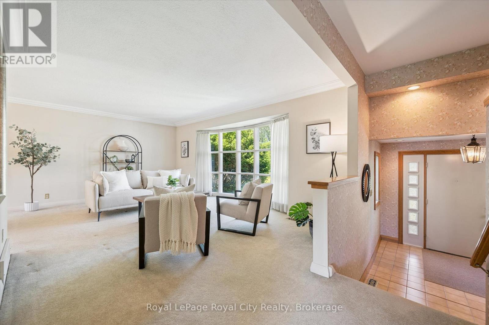 












67 WOODSIDE ROAD

,
Guelph (Dovercliffe Park/Old University),




Ontario
N1G2H1

