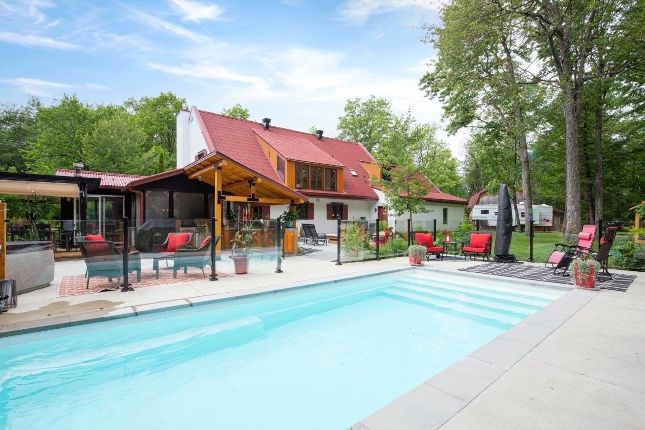 









2155


Grand Rang

,
Saint-Charles-sur-Richelieu,




QC
J0H2G0

