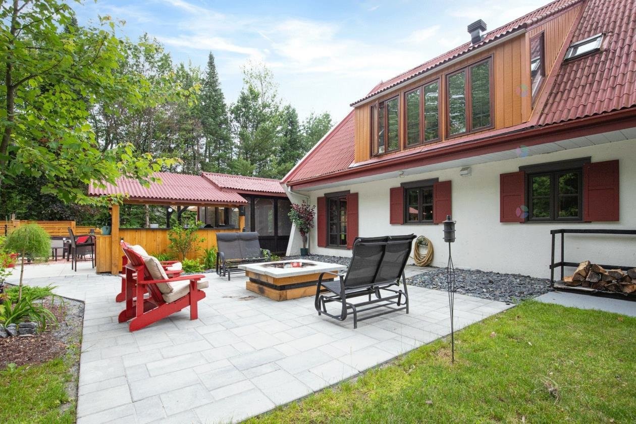 









2155


Grand Rang

,
Saint-Charles-sur-Richelieu,




QC
J0H2G0

