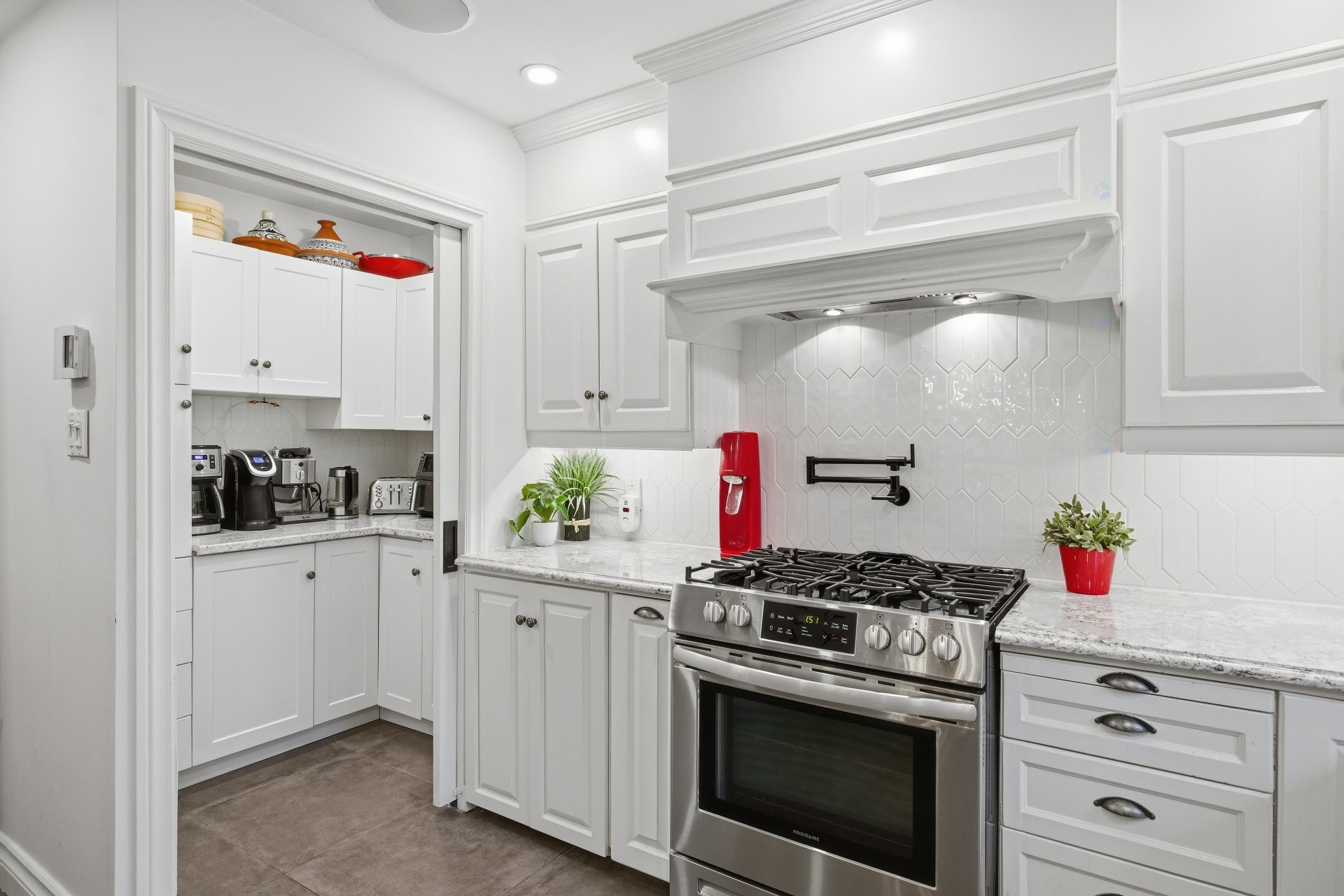 









2155


Grand Rang

,
Saint-Charles-sur-Richelieu,




QC
J0H2G0

