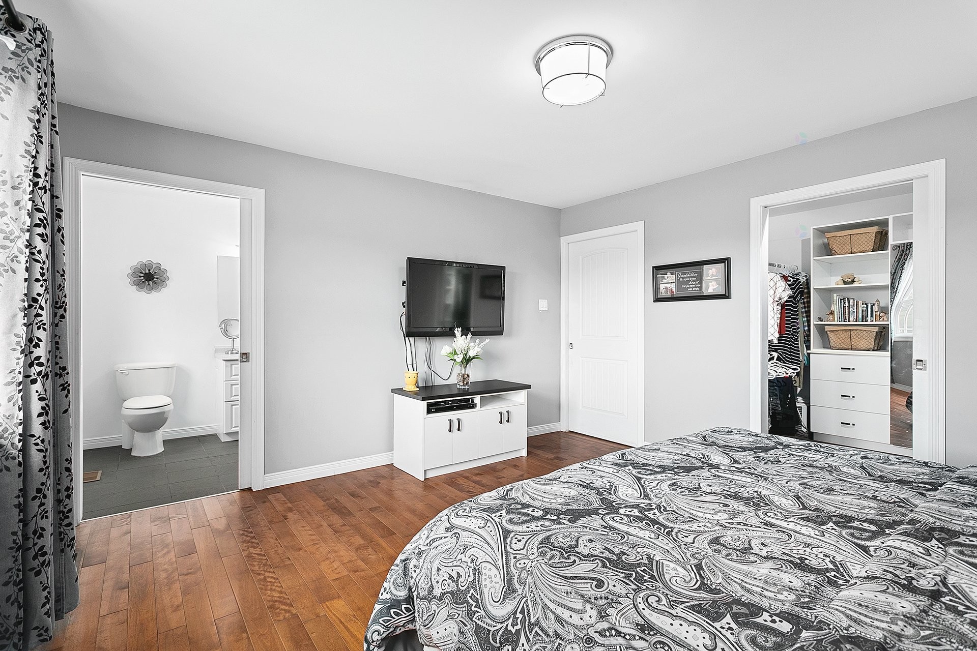 









75


Ch. Laforest

,
Litchfield,




QC
J0X1K0


