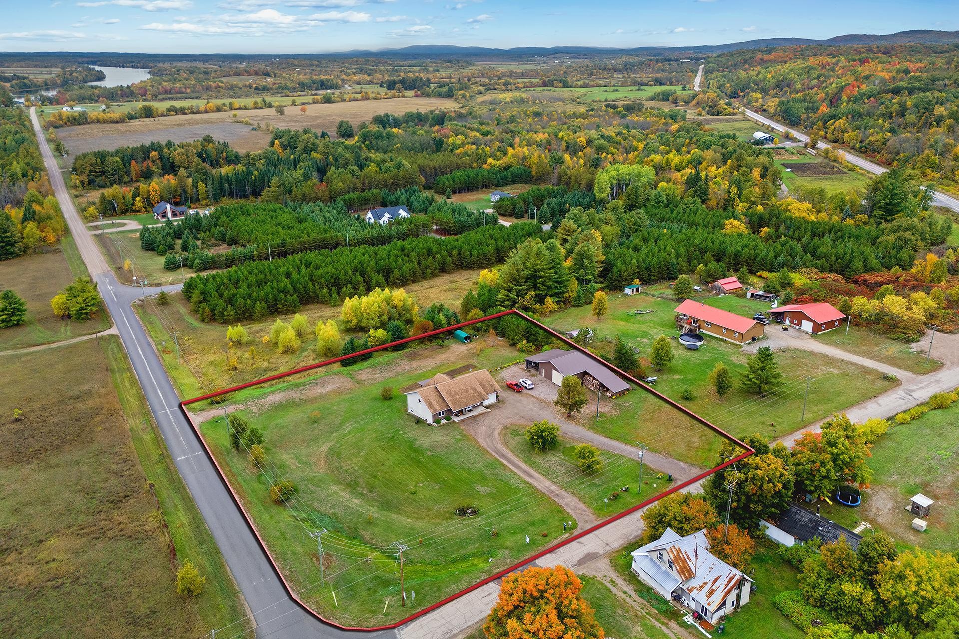 









75


Ch. Laforest

,
Litchfield,




QC
J0X1K0

