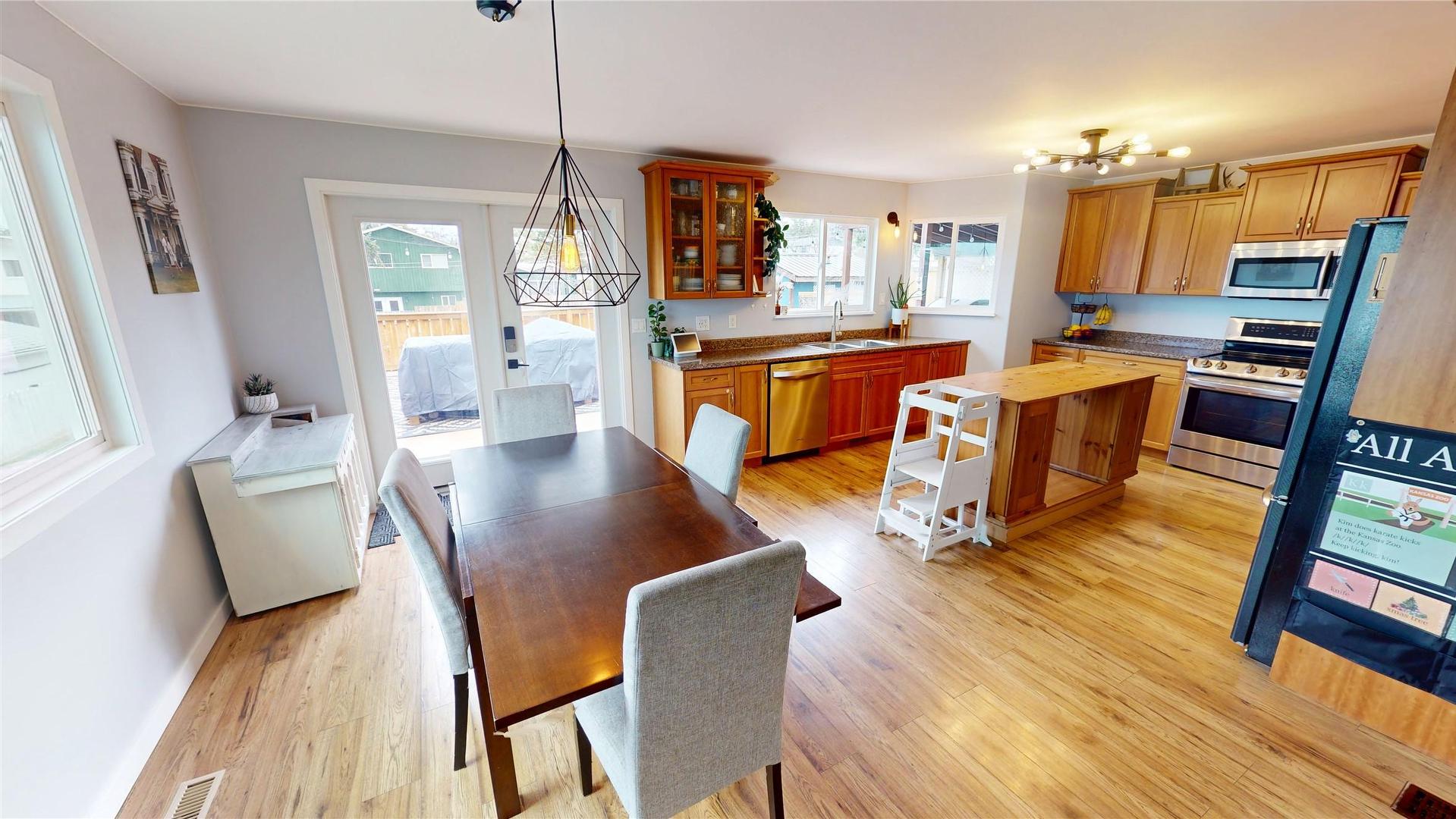 









2620


3rd

Street,
Cranbrook,




BC
V1C 1G5

