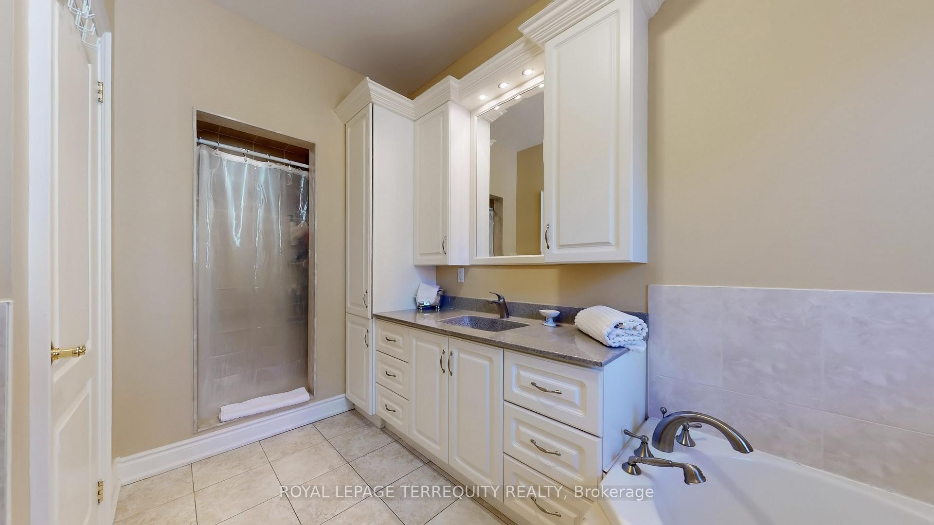 









134


Hadrian

Drive,
Toronto,




ON
M9W 1V4

