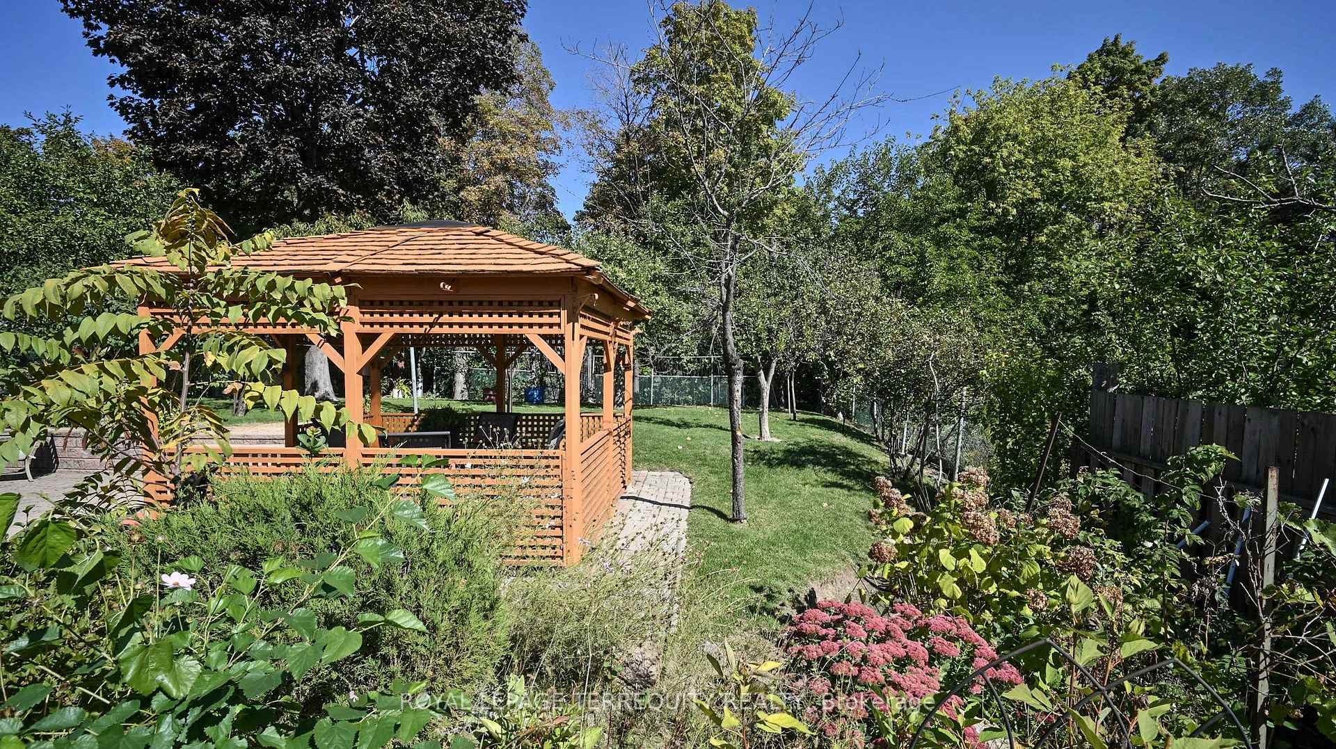 









134


Hadrian

Drive,
Toronto,




ON
M9W 1V4

