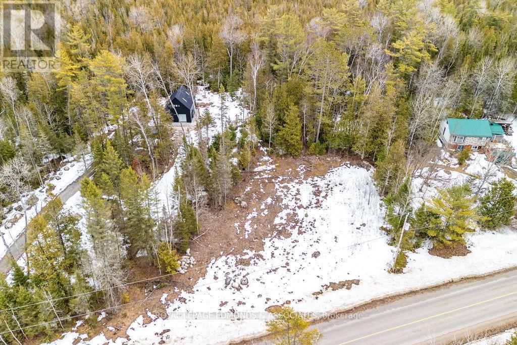 












00 RAPID ROAD

,
Whitewater Region,







Ontario
K0J2L0

