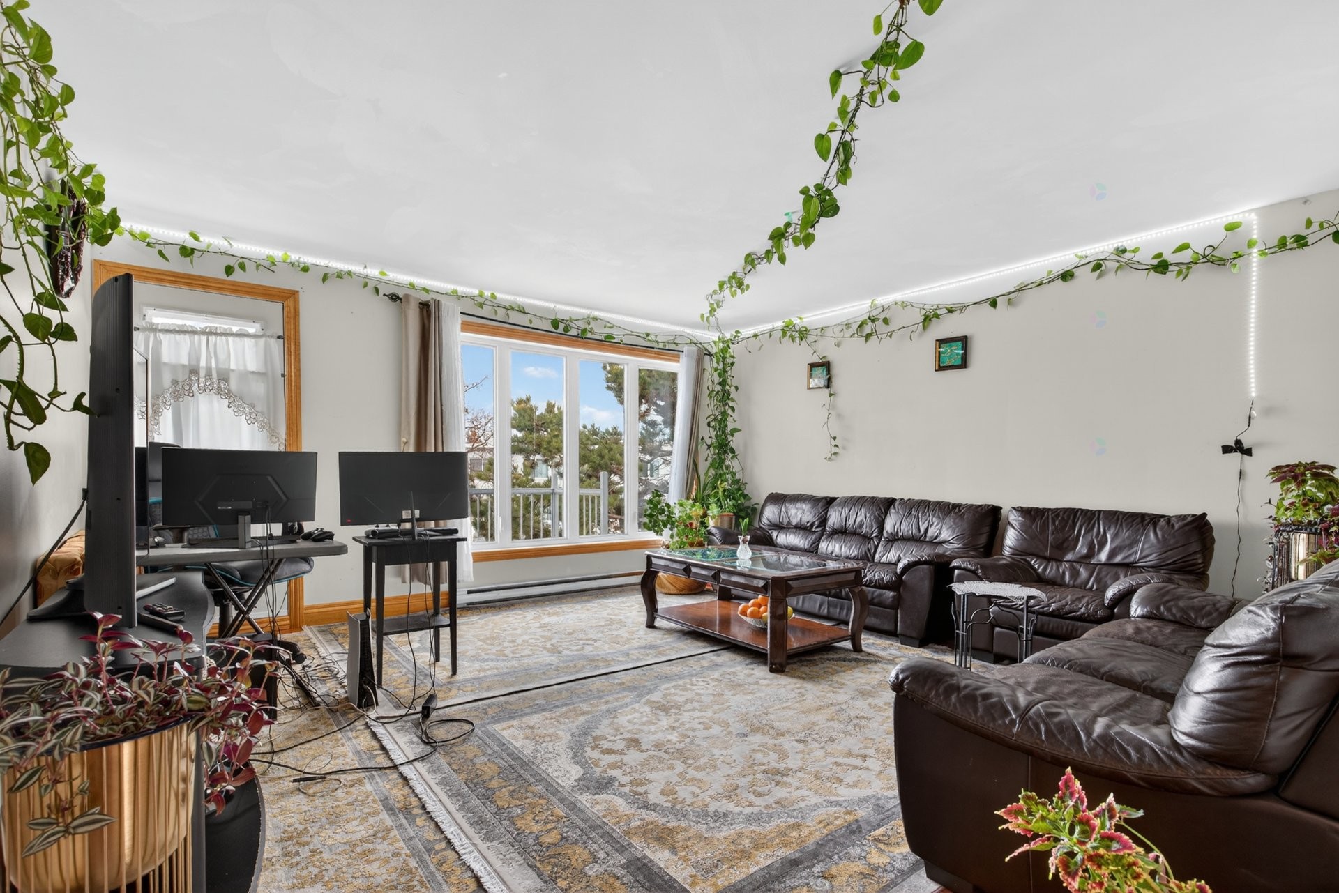 









7502


Rue de Boischatel

,
Montréal (Saint-Léonard),




QC
H1S2K8

