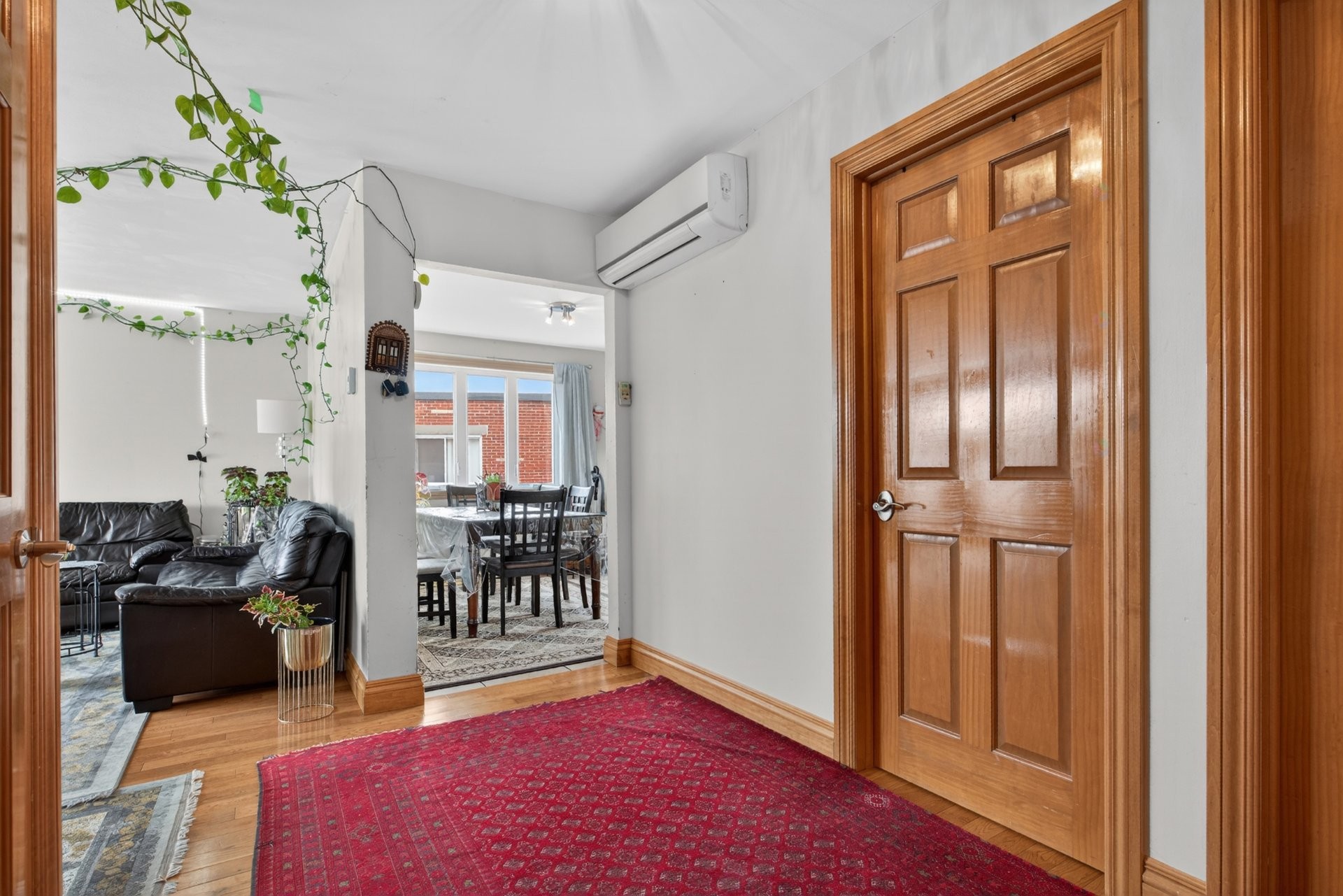 









7502


Rue de Boischatel

,
Montréal (Saint-Léonard),




QC
H1S2K8

