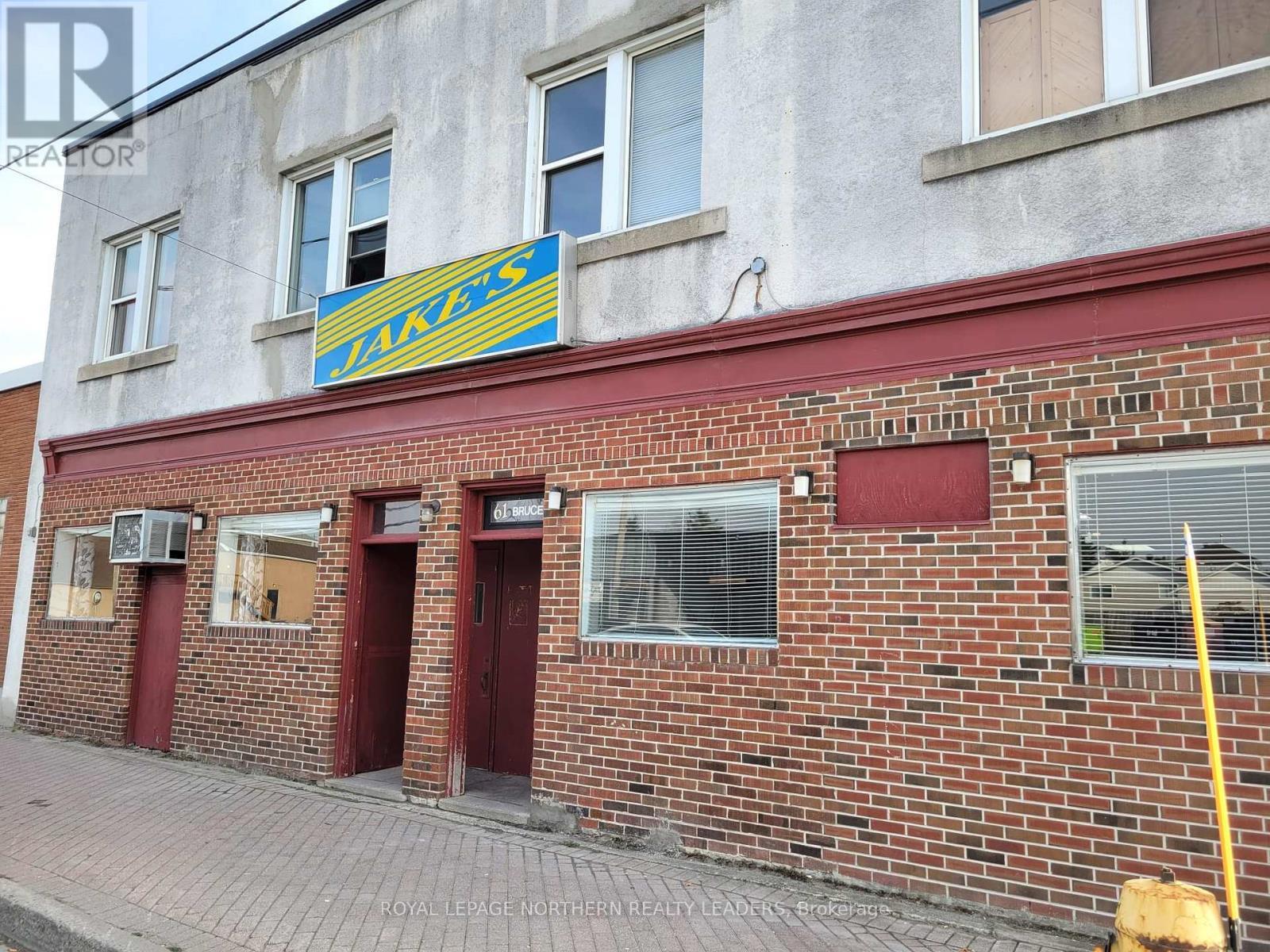 












MAIN FLOOR - 61 BRUCE AVENUE

,
Timmins (SP - Main Area),




Ontario
P0N1H0

