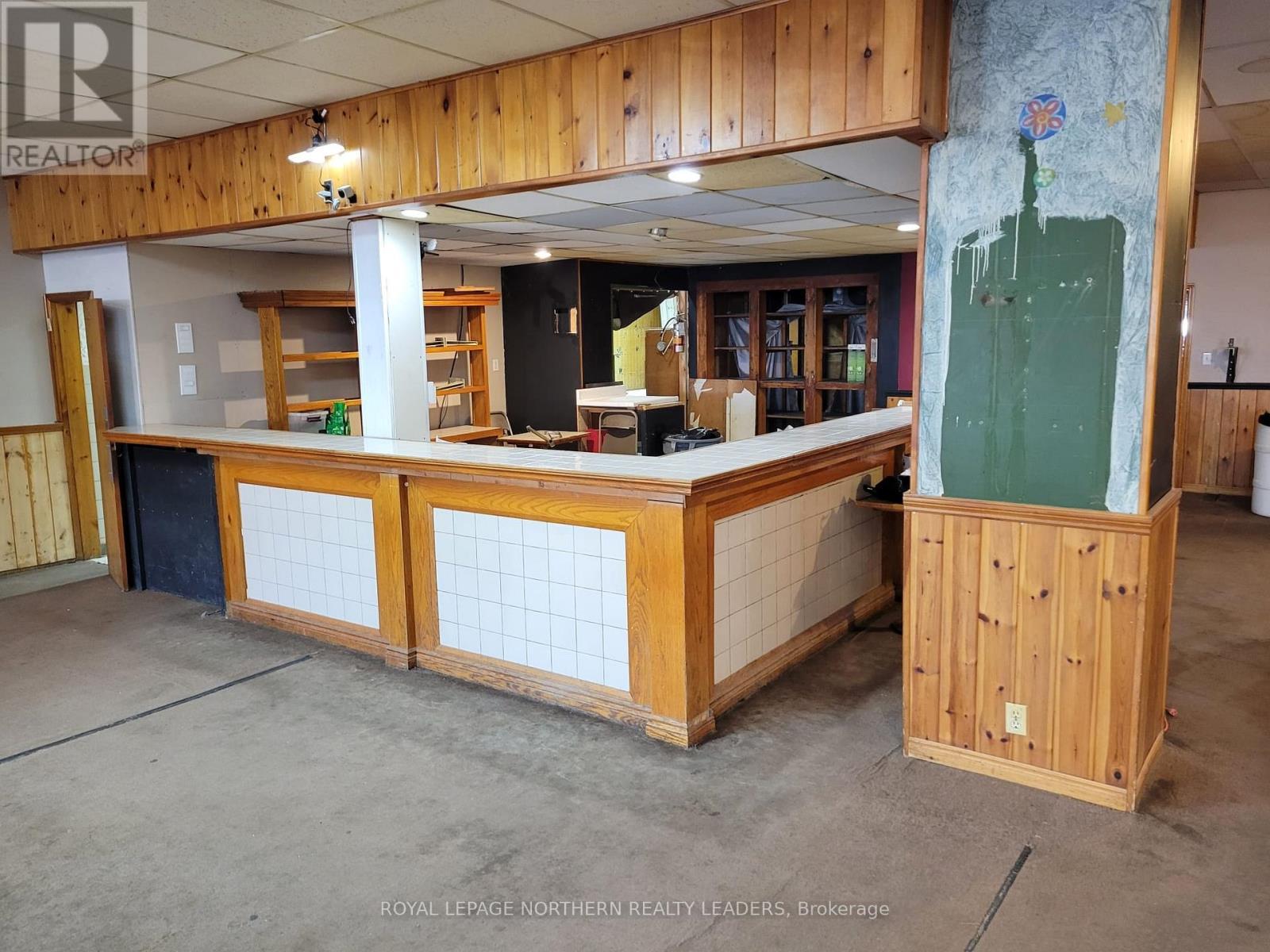 












MAIN FLOOR - 61 BRUCE AVENUE

,
Timmins (SP - Main Area),




Ontario
P0N1H0

