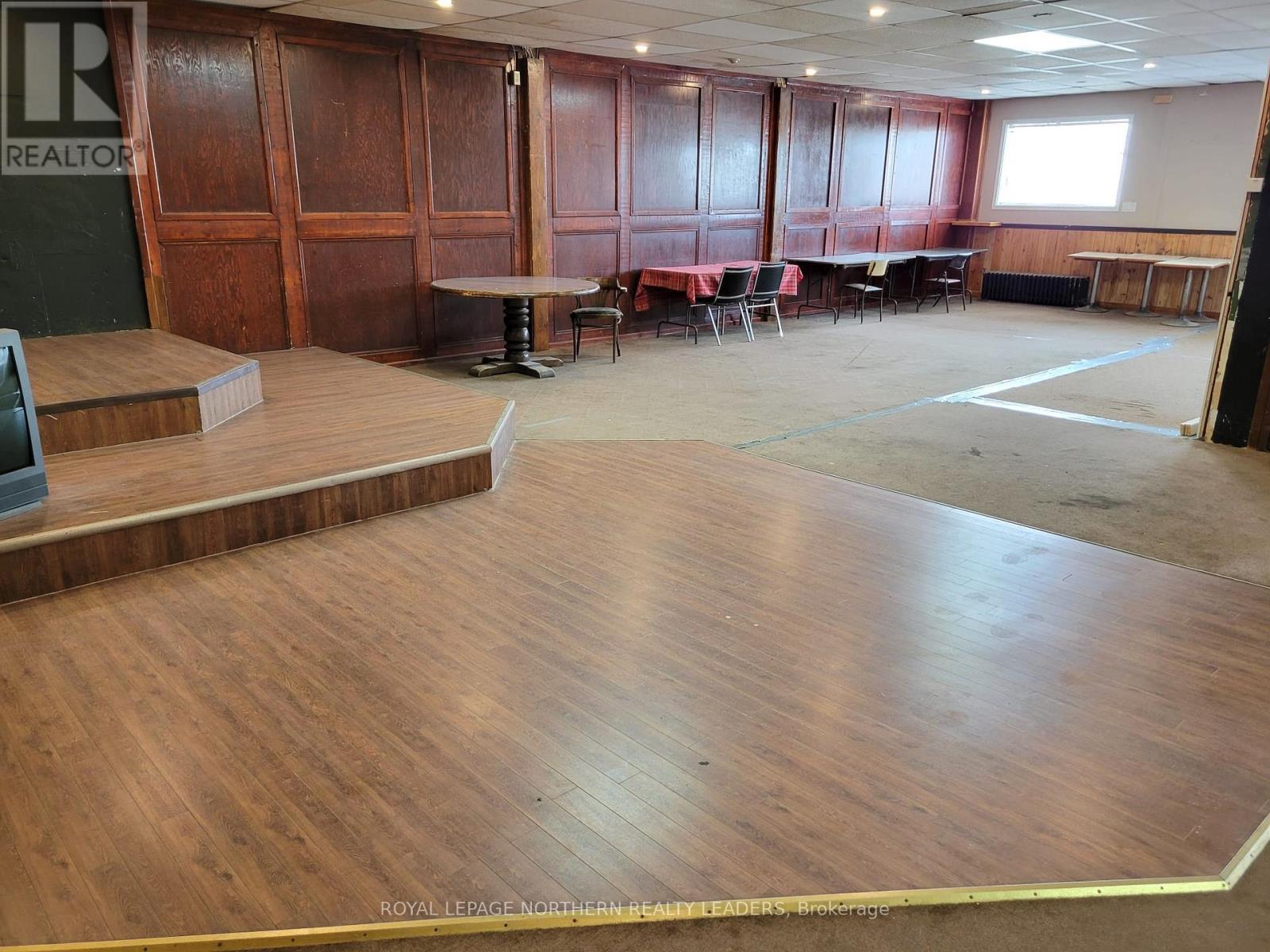 












MAIN FLOOR - 61 BRUCE AVENUE

,
Timmins (SP - Main Area),




Ontario
P0N1H0

