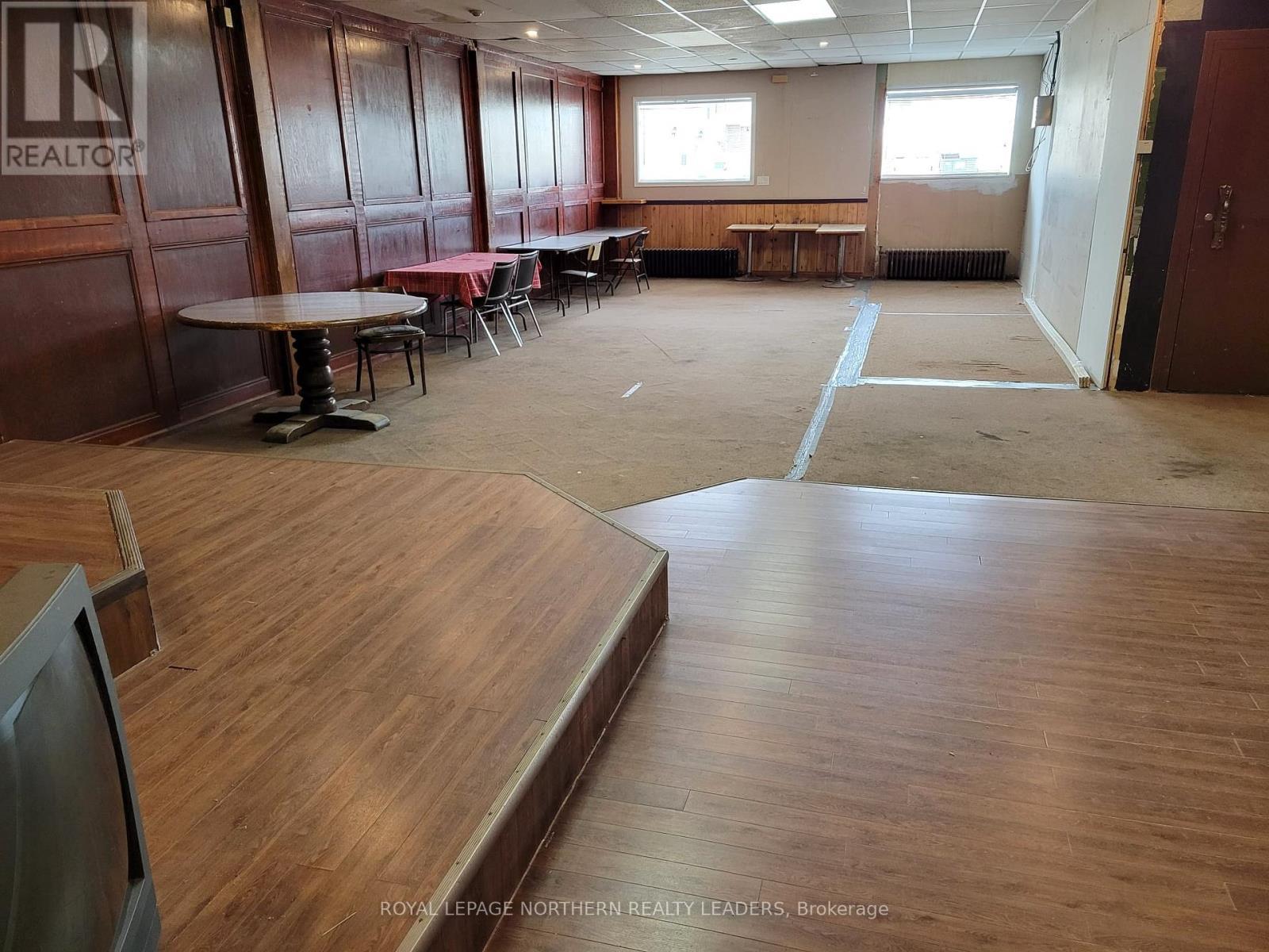 












MAIN FLOOR - 61 BRUCE AVENUE

,
Timmins (SP - Main Area),




Ontario
P0N1H0

