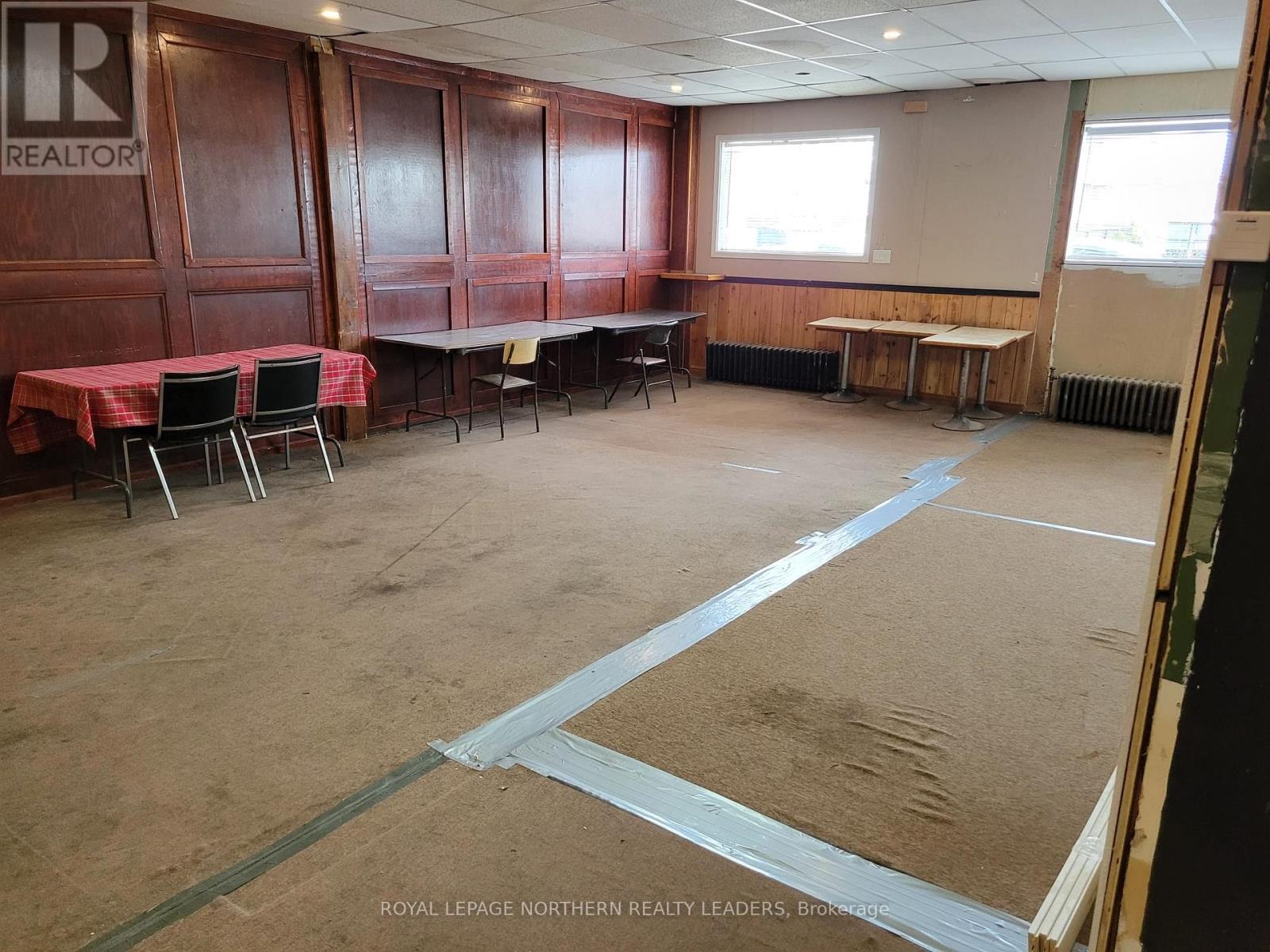 












MAIN FLOOR - 61 BRUCE AVENUE

,
Timmins (SP - Main Area),




Ontario
P0N1H0

