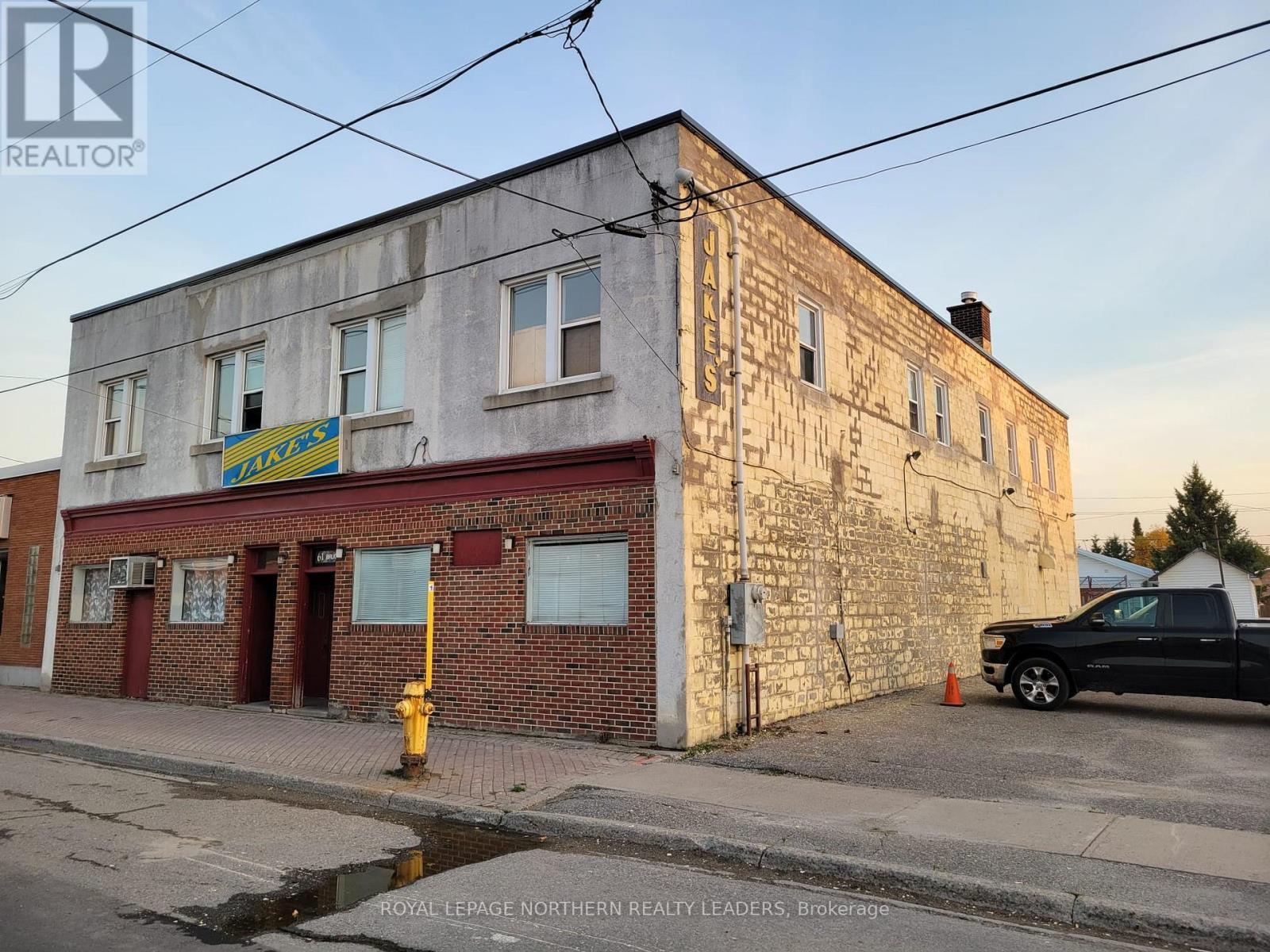 












MAIN FLOOR - 61 BRUCE AVENUE

,
Timmins (SP - Main Area),




Ontario
P0N1H0

