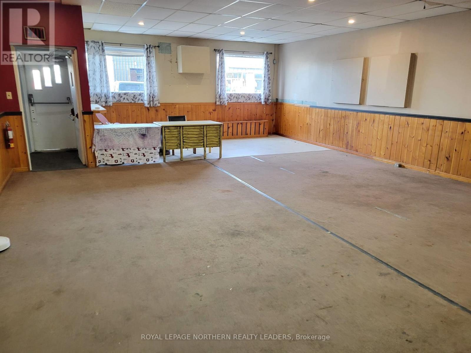 












MAIN FLOOR - 61 BRUCE AVENUE

,
Timmins (SP - Main Area),




Ontario
P0N1H0

