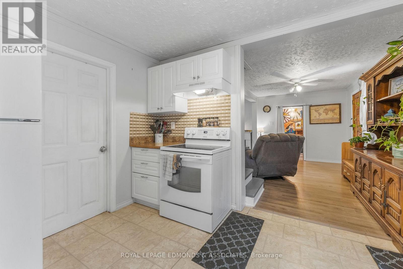 












249 WILFRED STREET

,
Pembroke,




Ontario
K8A5K8

