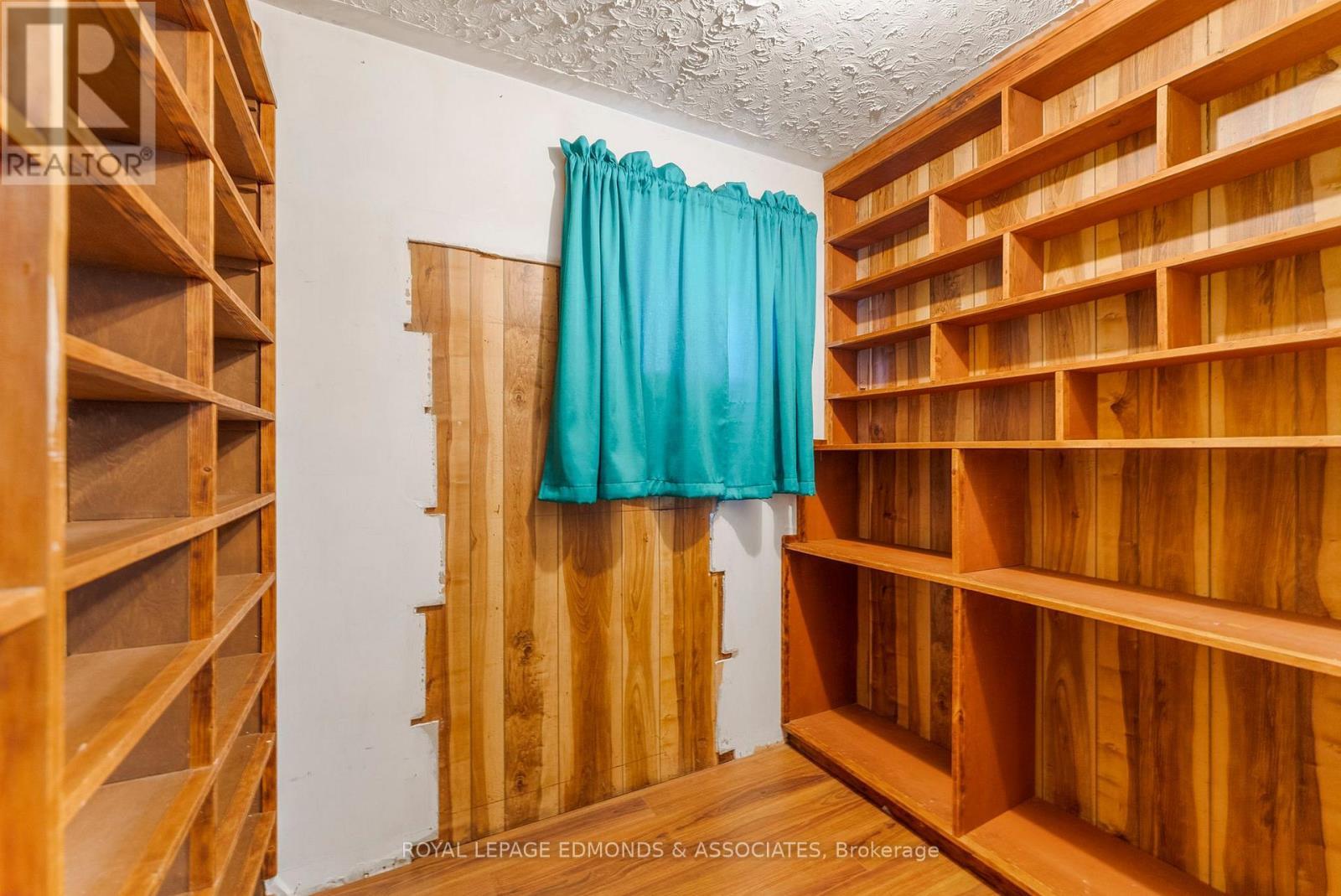 












249 WILFRED STREET

,
Pembroke,




Ontario
K8A5K8


