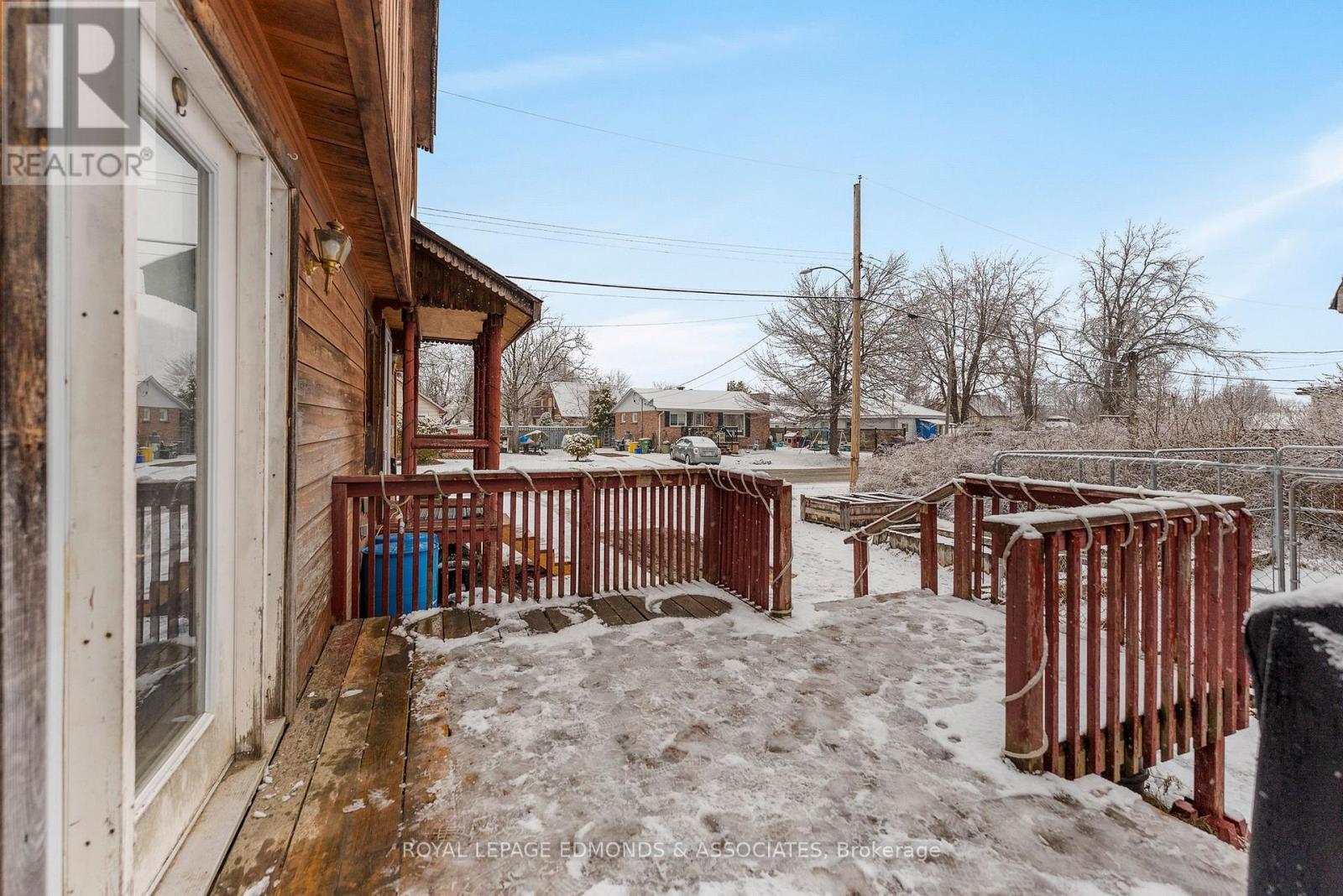 












249 WILFRED STREET

,
Pembroke,




Ontario
K8A5K8

