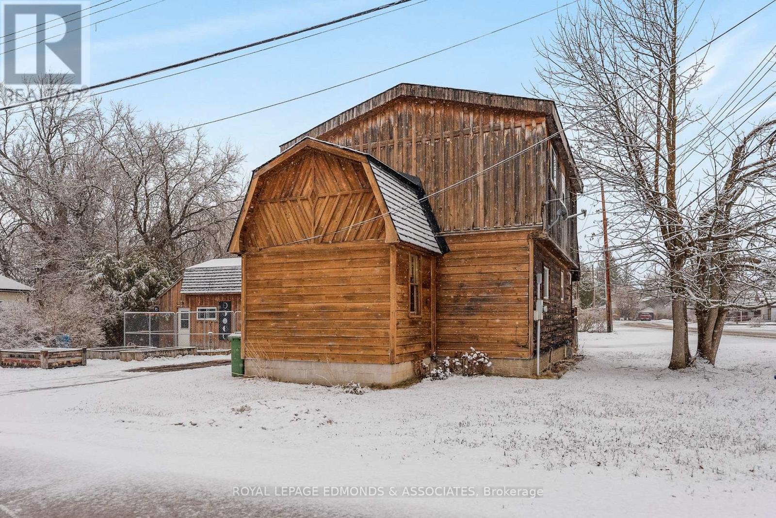 












249 WILFRED STREET

,
Pembroke,




Ontario
K8A5K8

