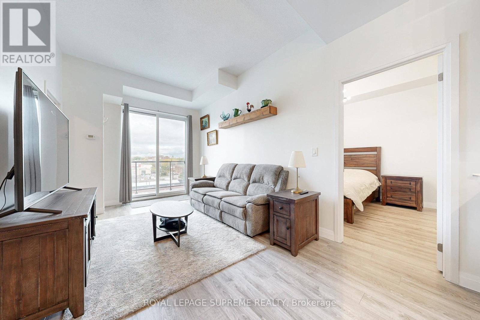 












606 - 22 EAST HAVEN DRIVE

,
Toronto,




Ontario
M1N0B4

