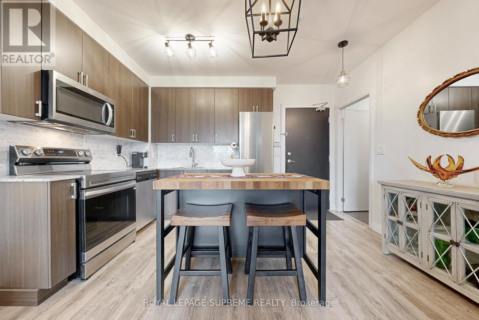 












606 - 22 EAST HAVEN DRIVE

,
Toronto,




Ontario
M1N0B4

