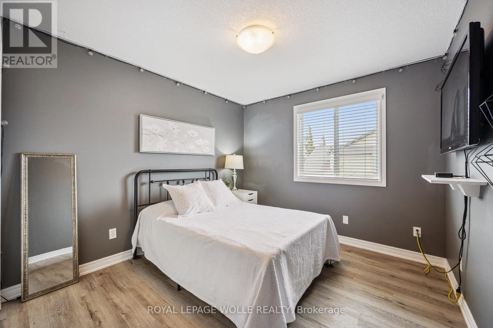 












111 MUSCOVEY DRIVE

,
Woolwich,




Ontario
N3B3P7

