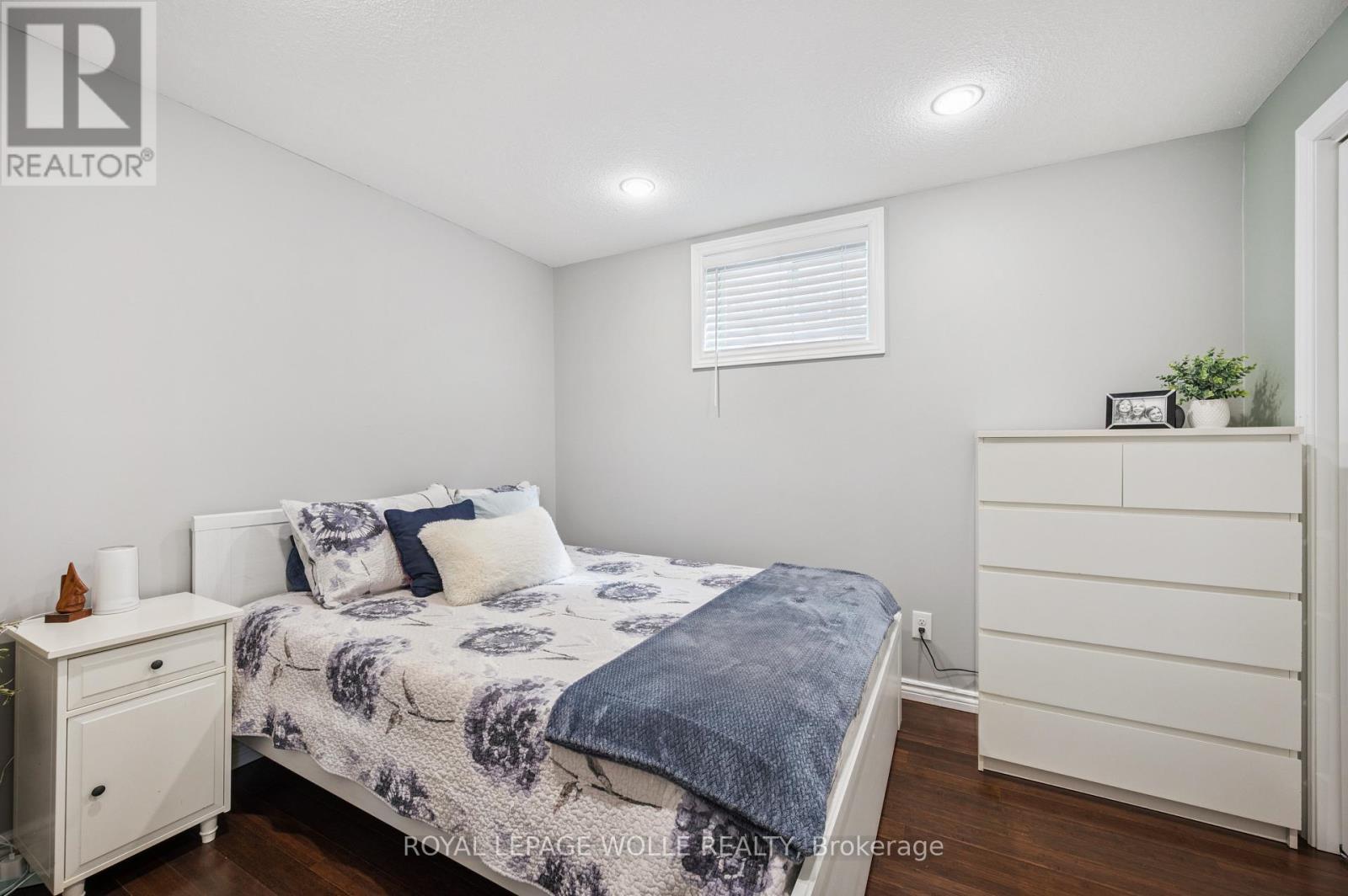 












111 MUSCOVEY DRIVE

,
Woolwich,




Ontario
N3B3P7

