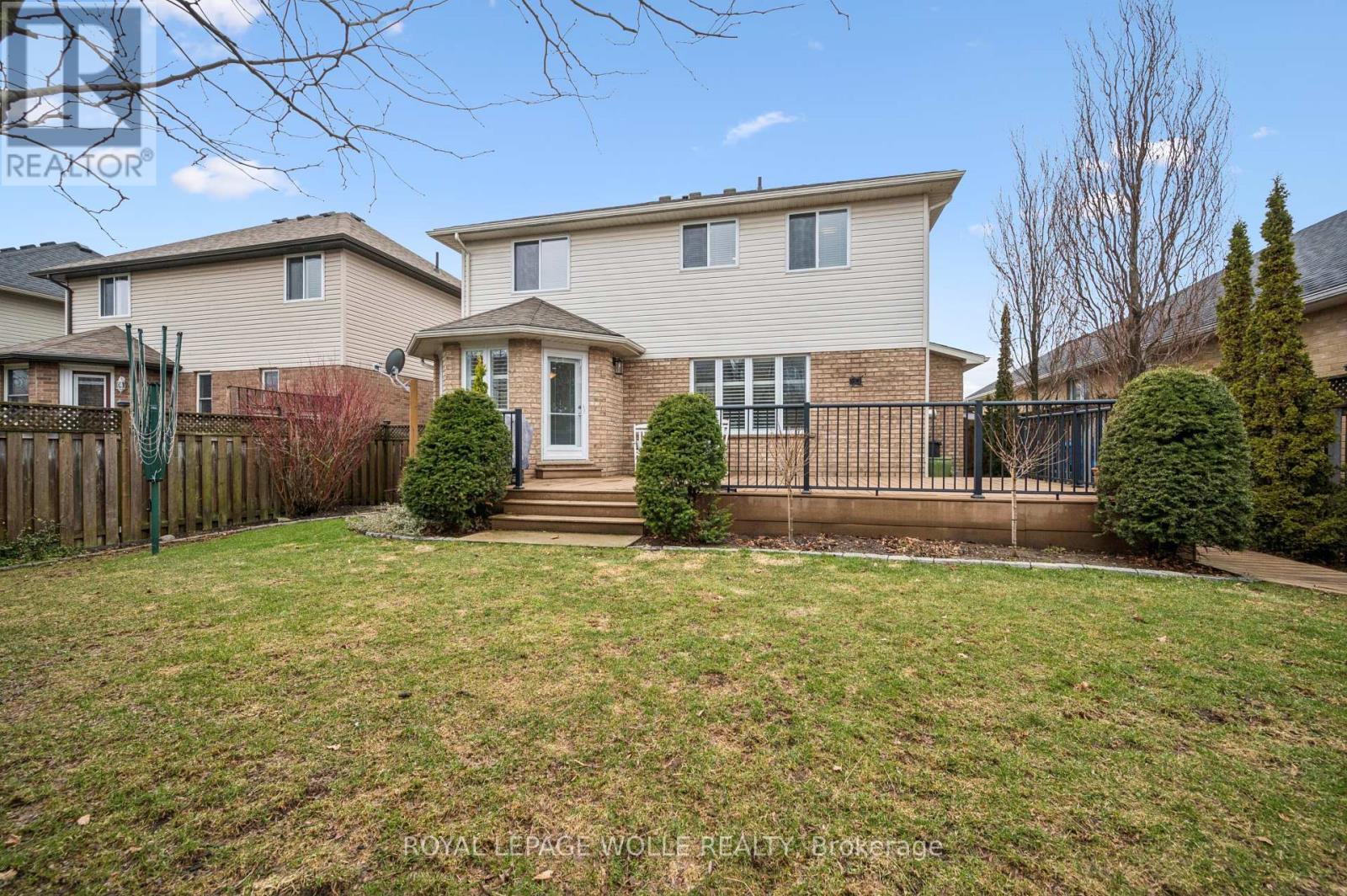 












111 MUSCOVEY DRIVE

,
Woolwich,




Ontario
N3B3P7

