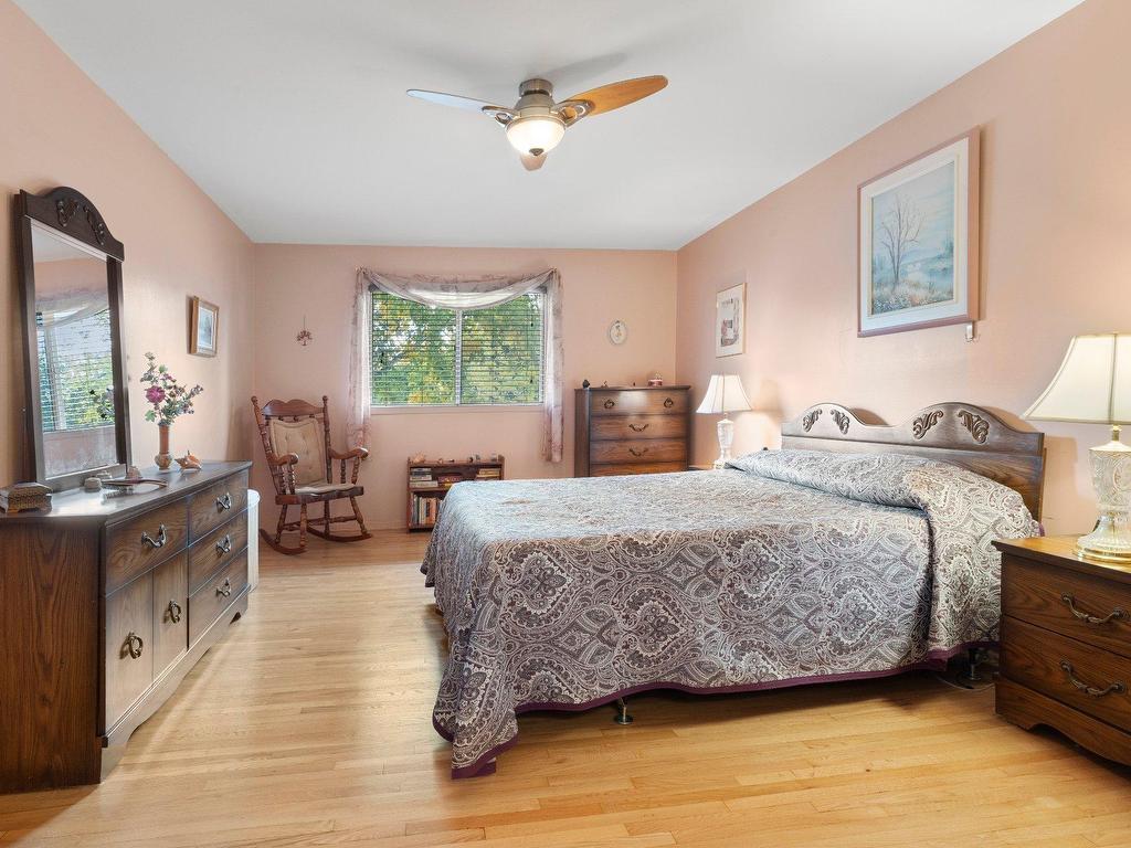 









4493


Rue Kingston

,
Pierrefonds-Roxboro (Montréal),




QC
H9A2T5

