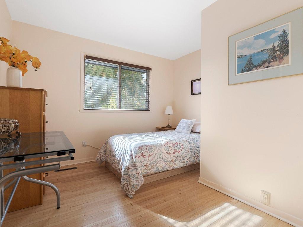 









4493


Rue Kingston

,
Pierrefonds-Roxboro (Montréal),




QC
H9A2T5

