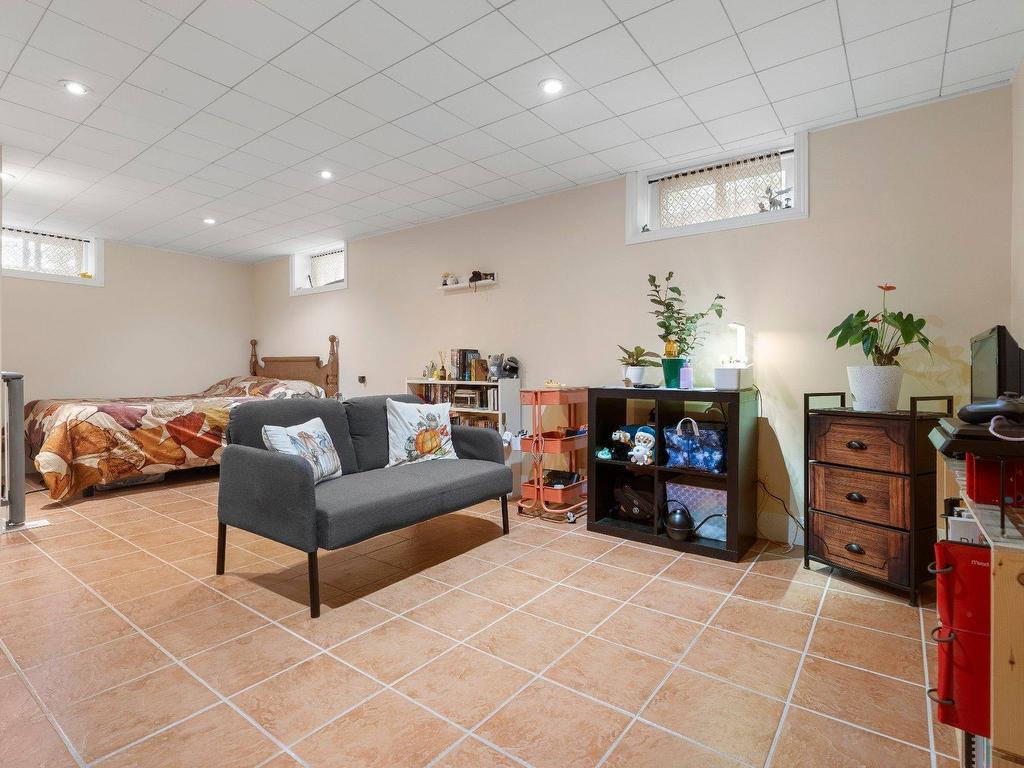 









4493


Rue Kingston

,
Pierrefonds-Roxboro (Montréal),




QC
H9A2T5

