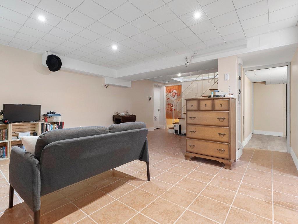 









4493


Rue Kingston

,
Pierrefonds-Roxboro (Montréal),




QC
H9A2T5

