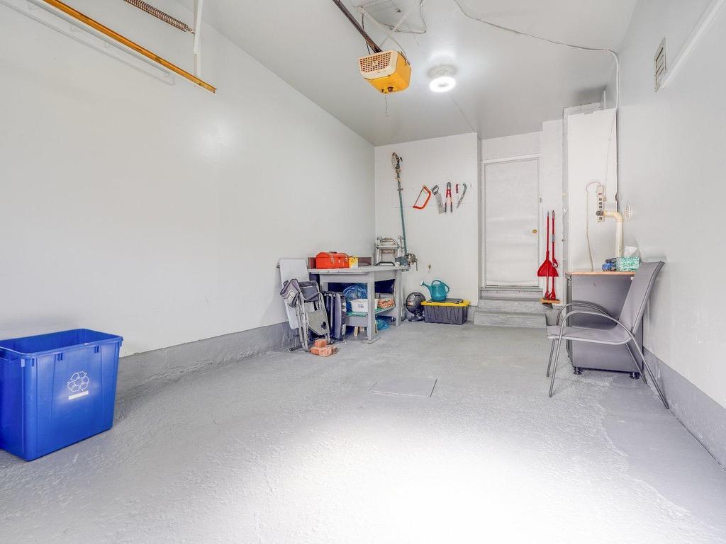 









4493


Rue Kingston

,
Pierrefonds-Roxboro (Montréal),




QC
H9A2T5

