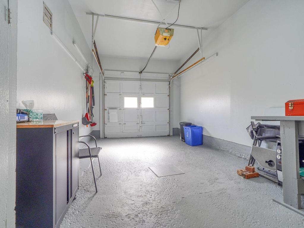 









4493


Rue Kingston

,
Pierrefonds-Roxboro (Montréal),




QC
H9A2T5

