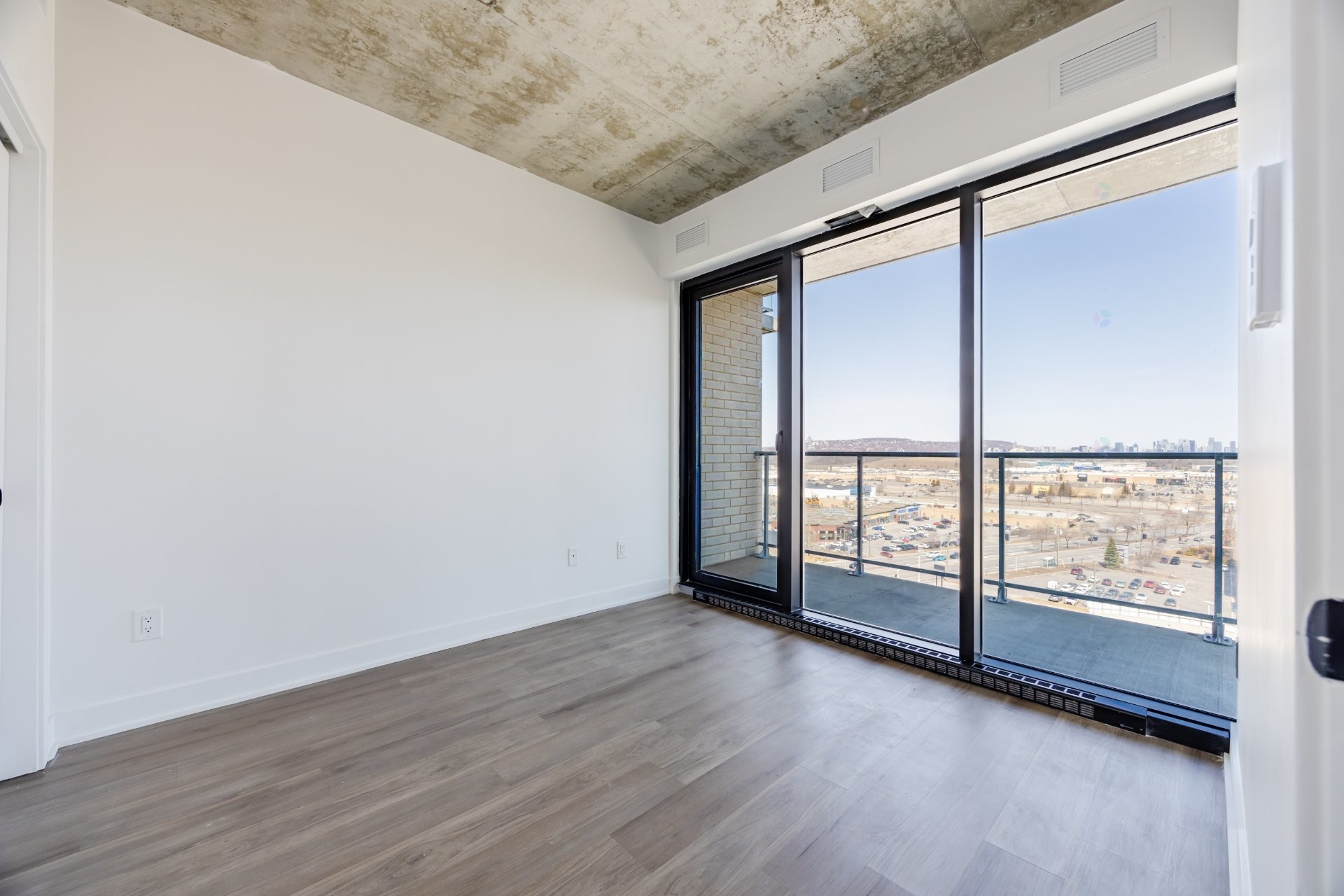 









2151


Rue Léger

, 1110,
Montréal (LaSalle),




QC
H8N0J3

