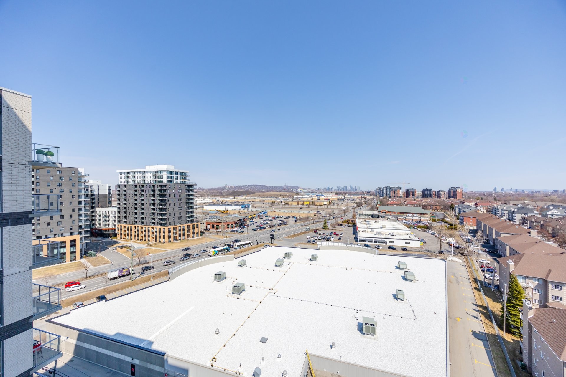 









2151


Rue Léger

, 1110,
Montréal (LaSalle),




QC
H8N0J3

