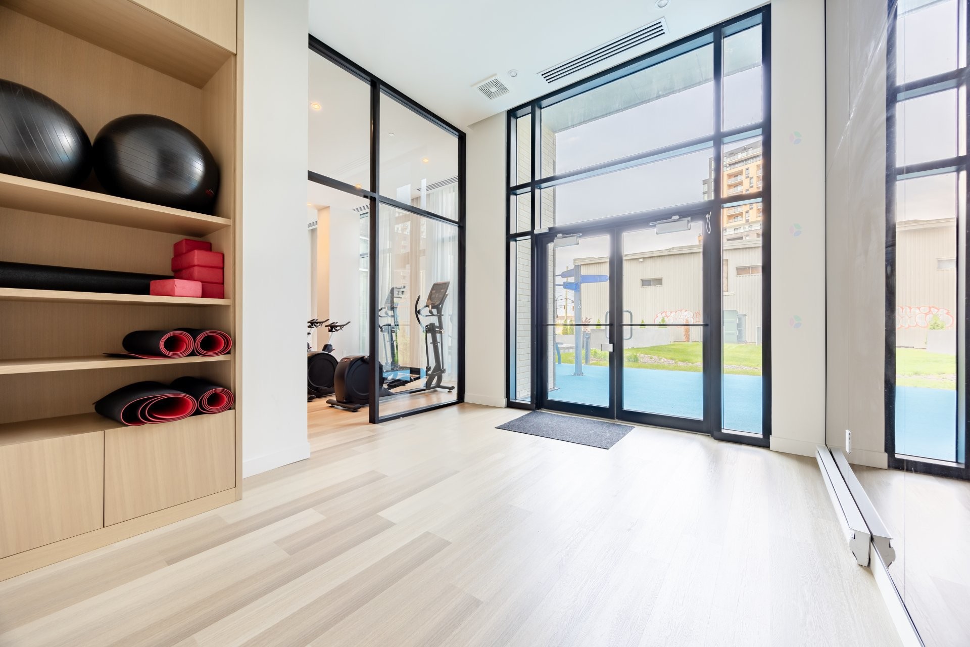 









2151


Rue Léger

, 1110,
Montréal (LaSalle),




QC
H8N0J3

