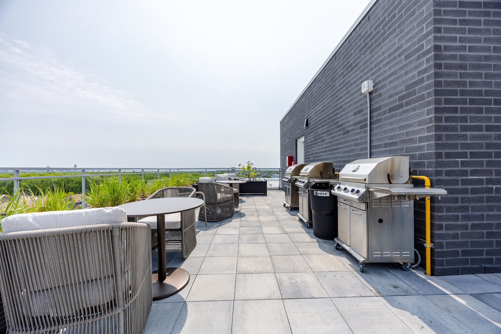 









2151


Rue Léger

, 1110,
Montréal (LaSalle),




QC
H8N0J3

