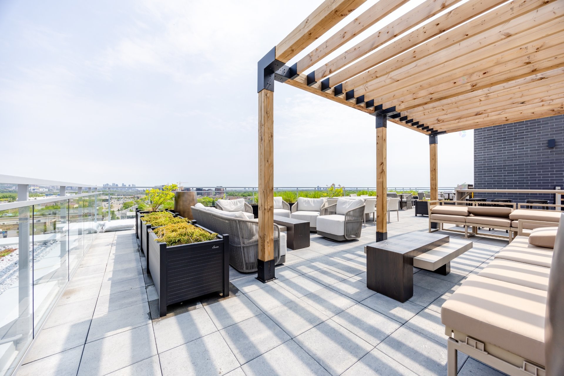 









2151


Rue Léger

, 1110,
Montréal (LaSalle),




QC
H8N0J3

