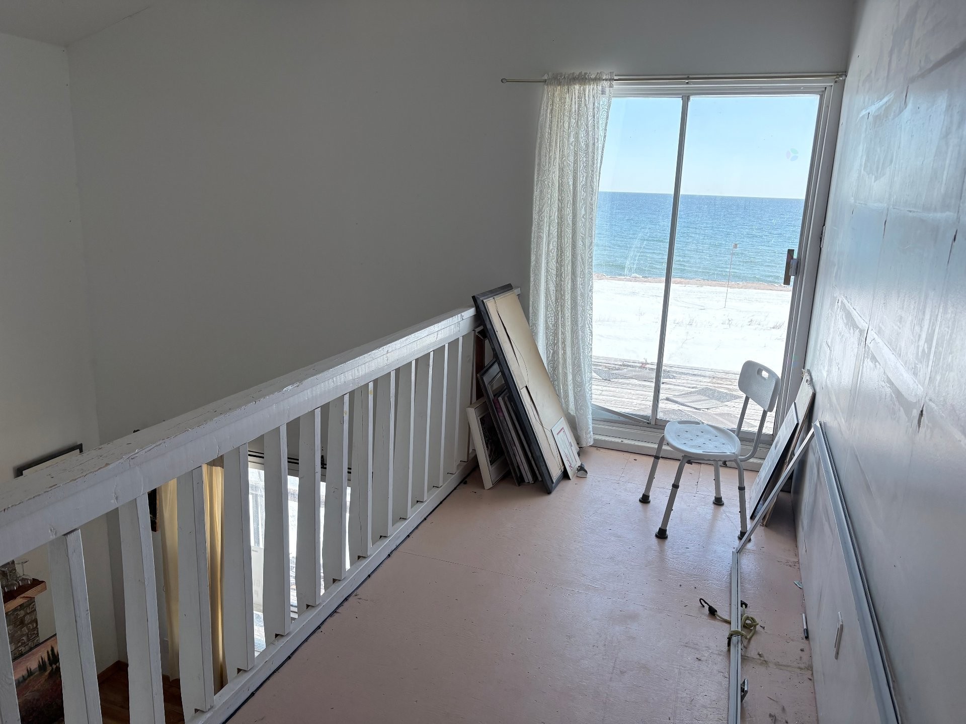









605


Rue de la Mer

,
Sept-Îles,




QC
G0G2B0


