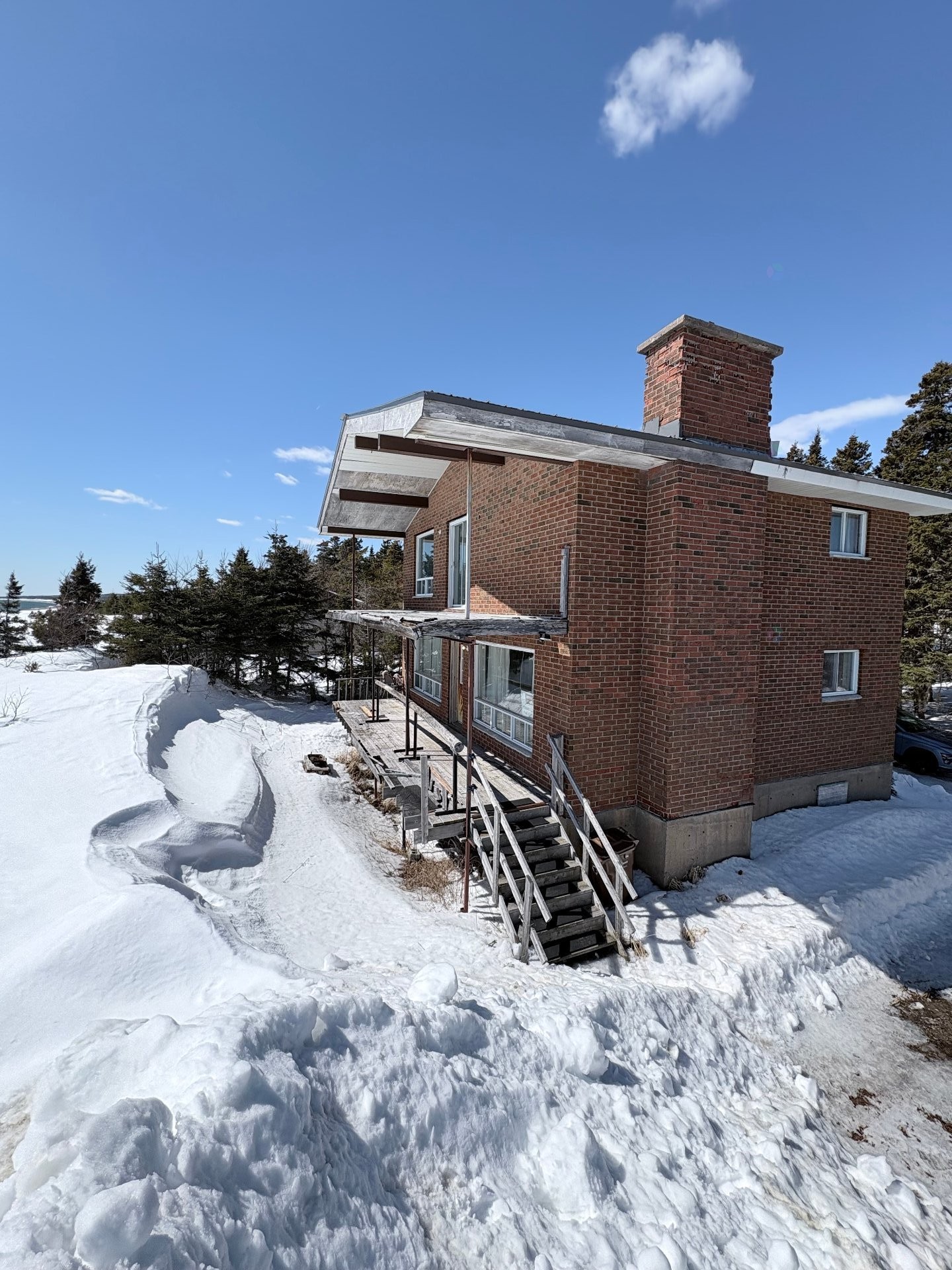 









605


Rue de la Mer

,
Sept-Îles,




QC
G0G2B0

