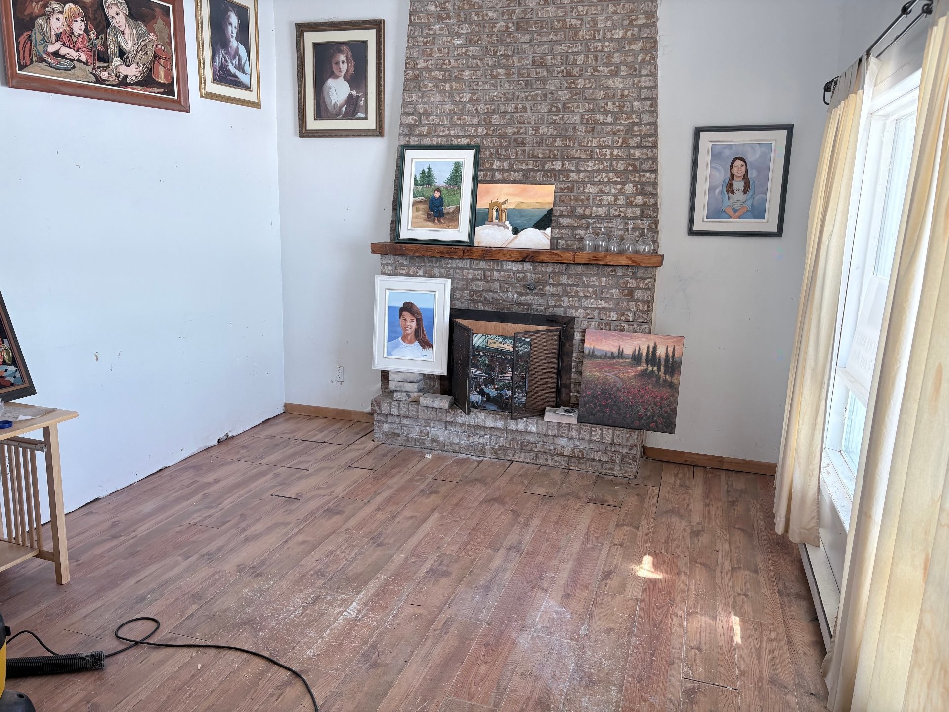 









605


Rue de la Mer

,
Sept-Îles,




QC
G0G2B0

