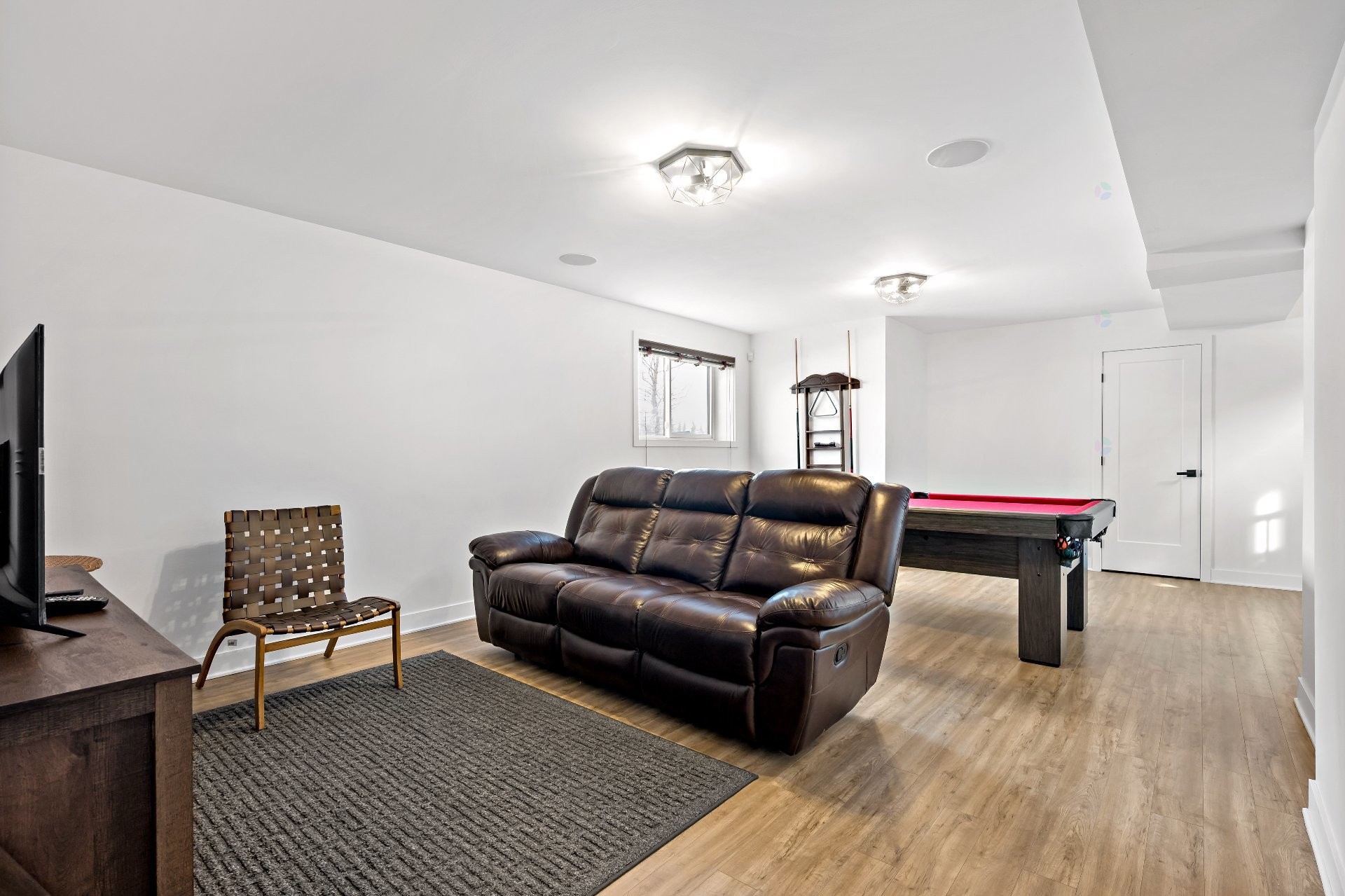 









1713


Ch. du Lac-Amico

,
Sainte-Lucie-des-Laurentides,




QC
J0T2J0

