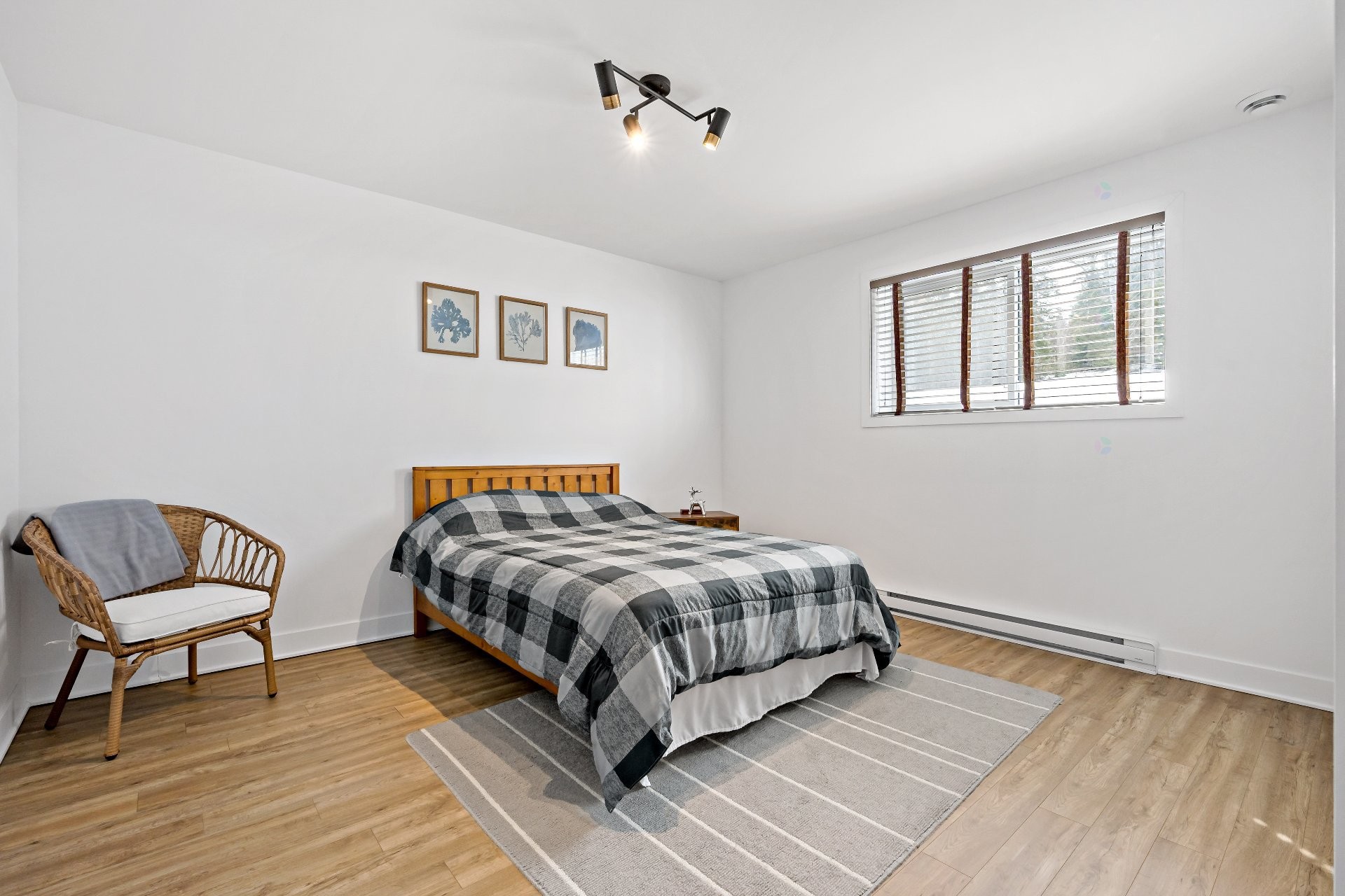 









1713


Ch. du Lac-Amico

,
Sainte-Lucie-des-Laurentides,




QC
J0T2J0

