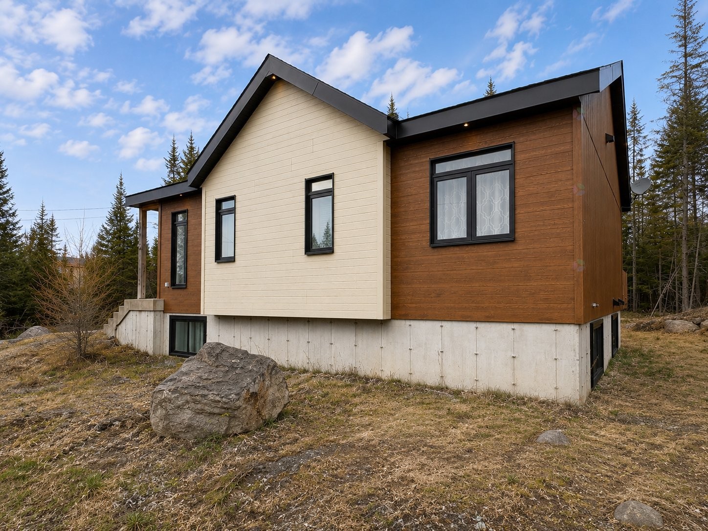 









1713


Ch. du Lac-Amico

,
Sainte-Lucie-des-Laurentides,




QC
J0T2J0

