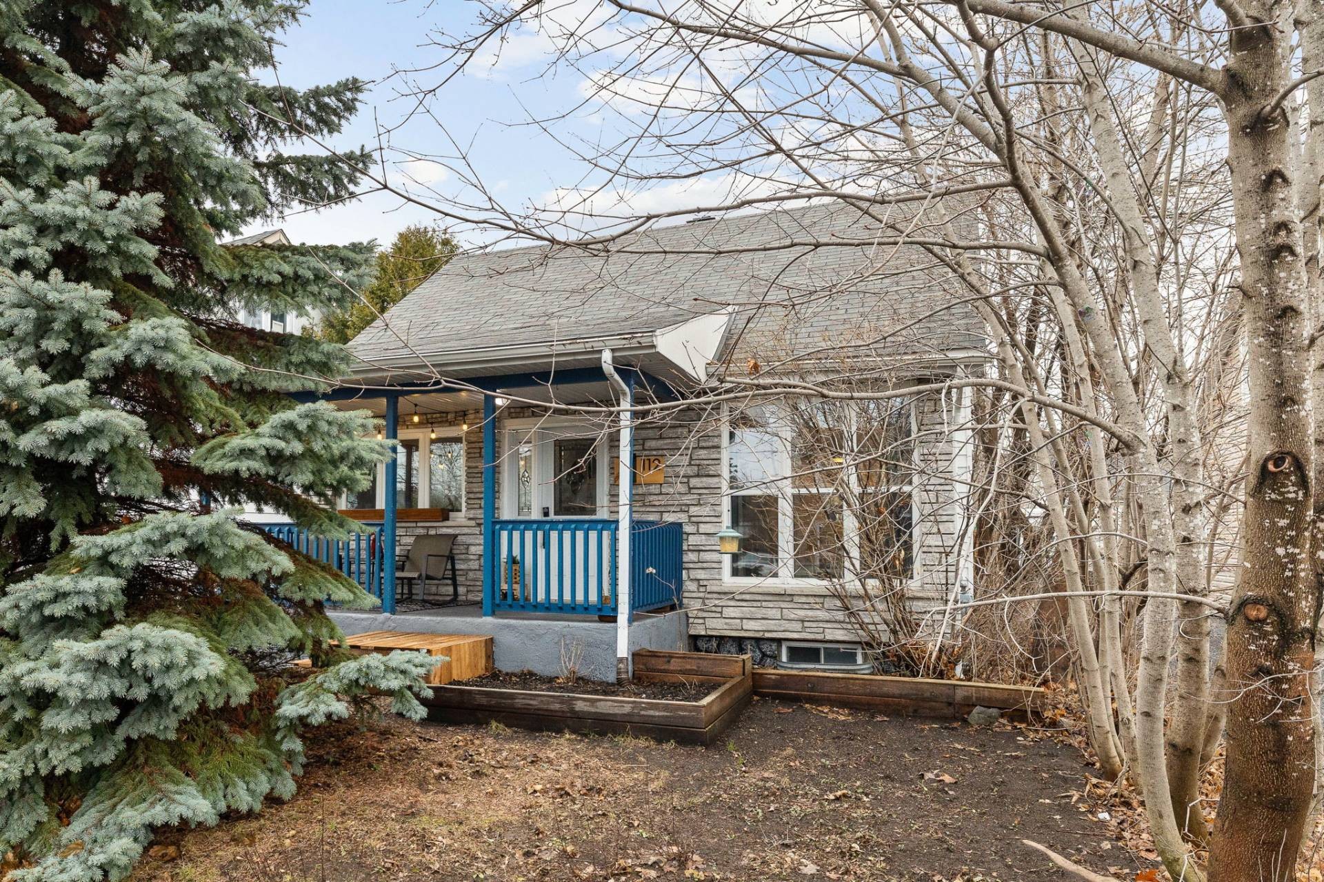 









112


Rue Fontaine

,
Gatineau (Hull),




QC
J8Y2C3

