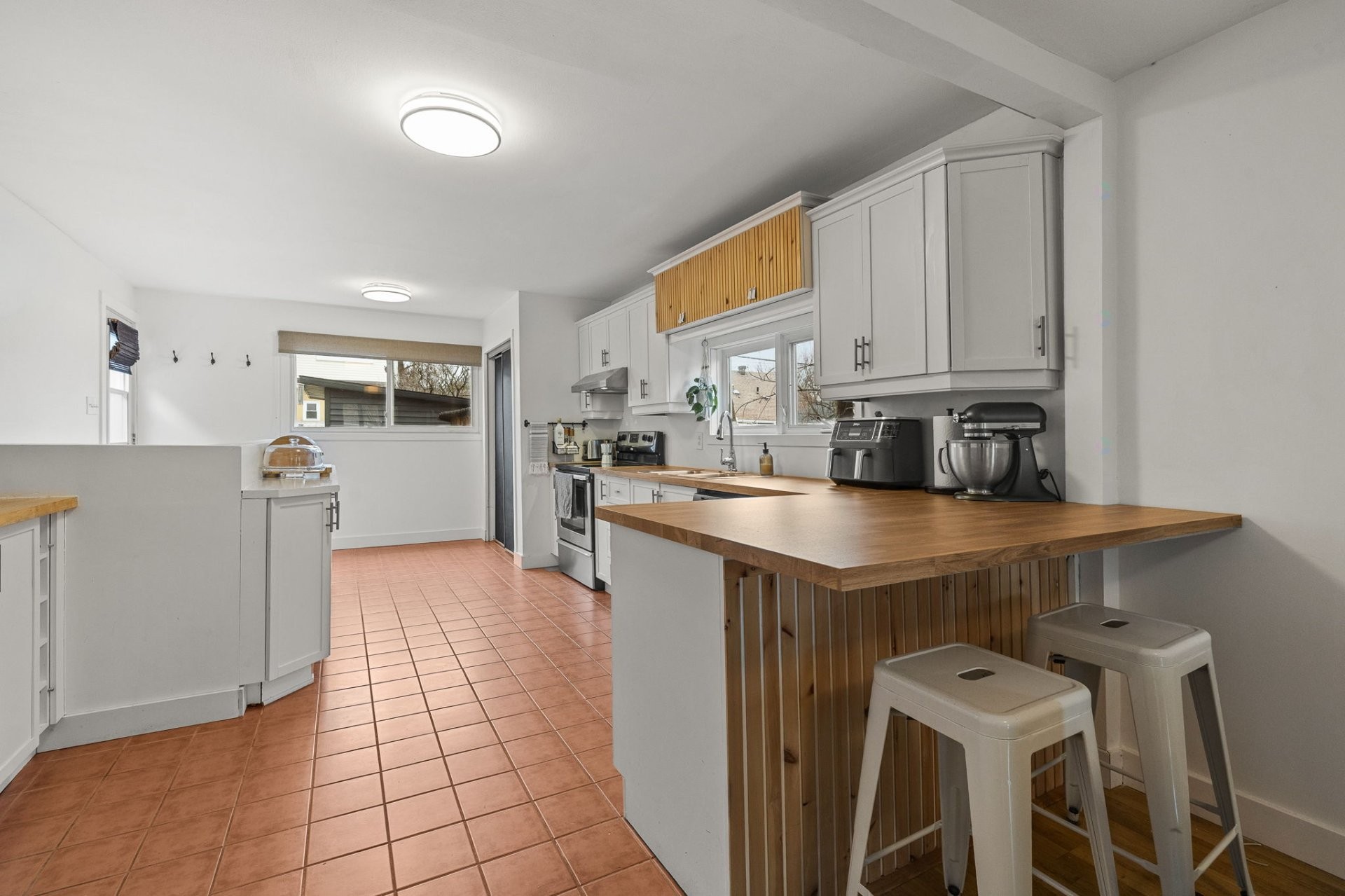 









112


Rue Fontaine

,
Gatineau (Hull),




QC
J8Y2C3

