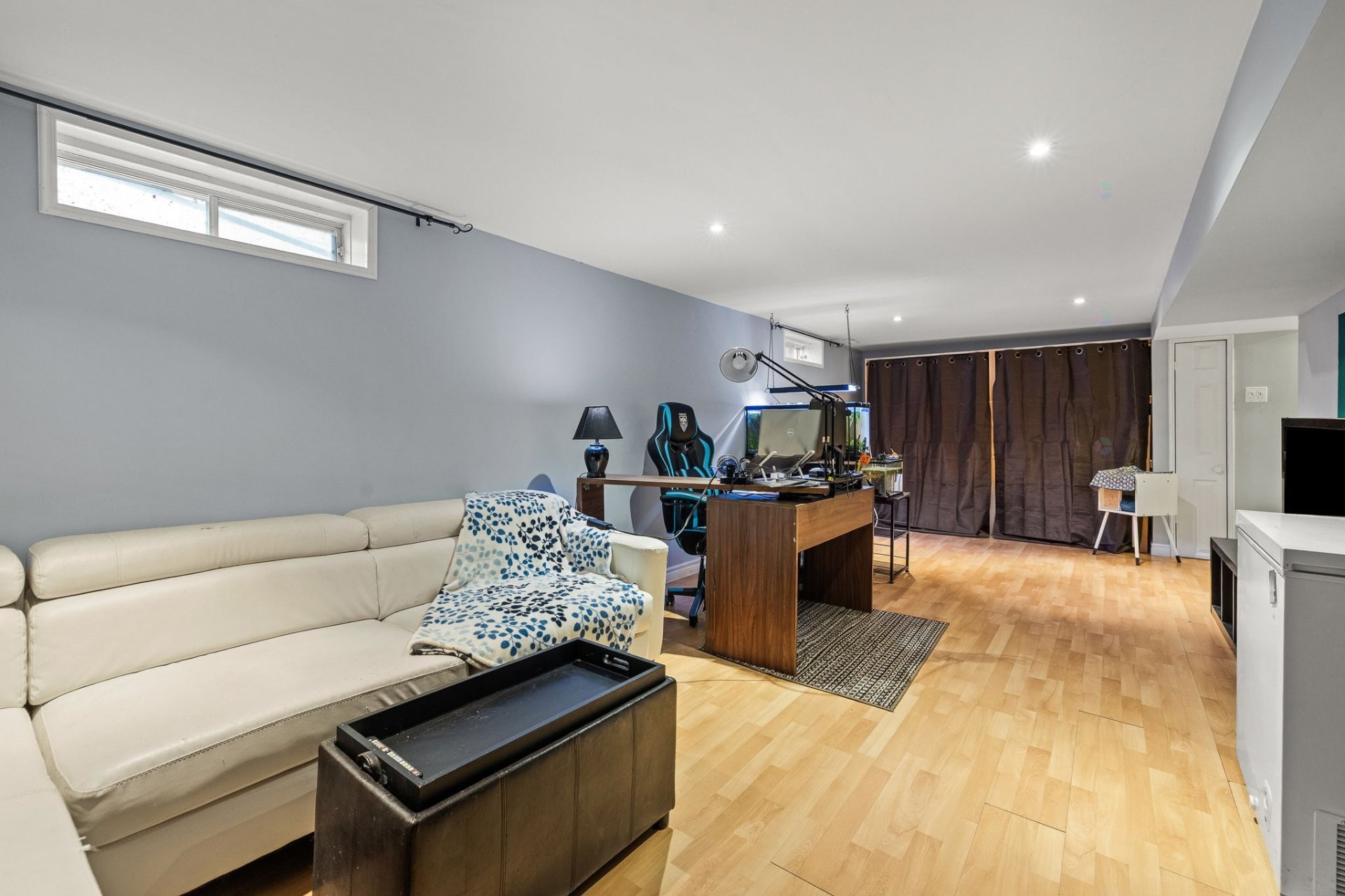 









112


Rue Fontaine

,
Gatineau (Hull),




QC
J8Y2C3


